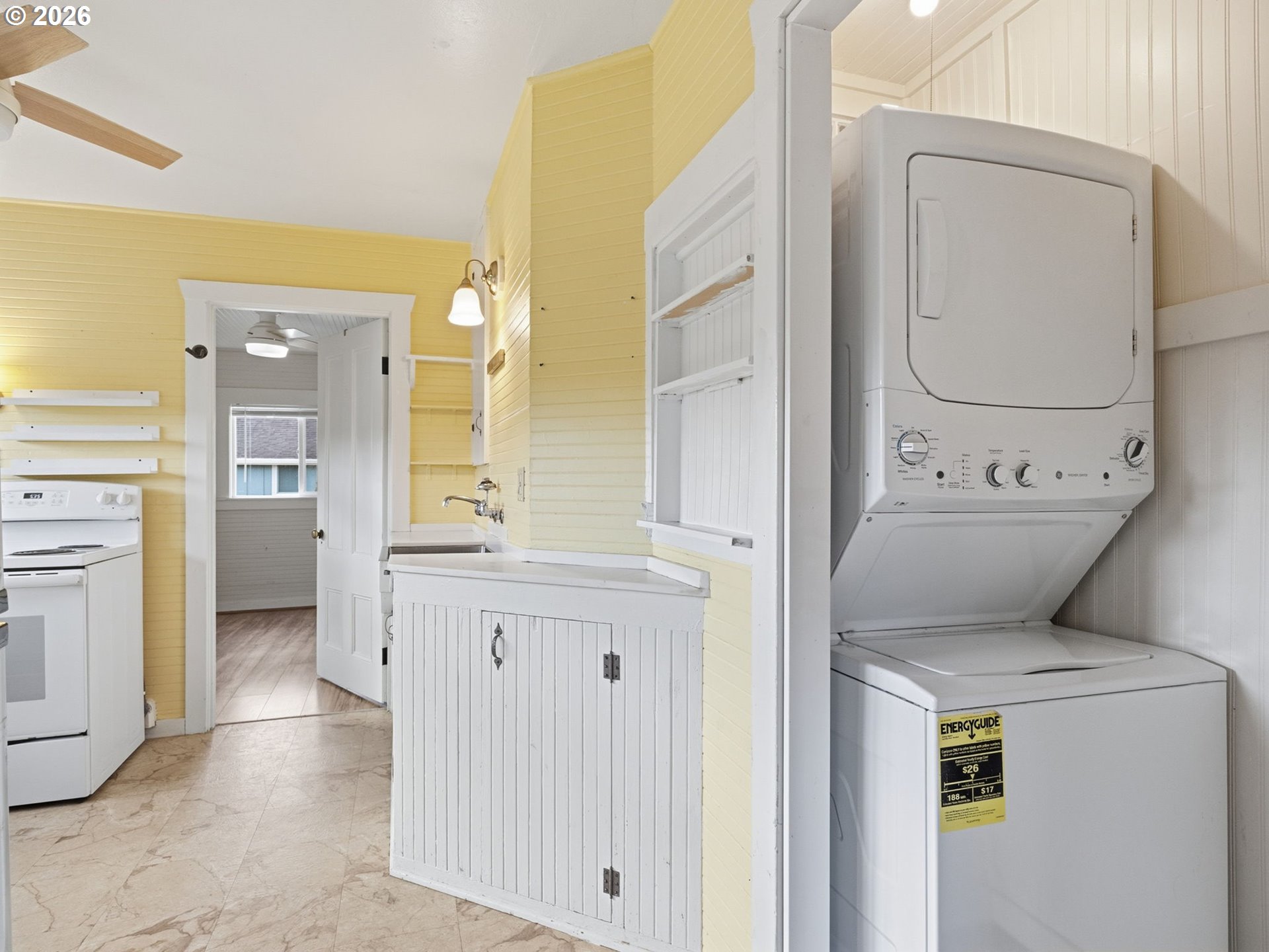 908/910 N FRANKLIN ST