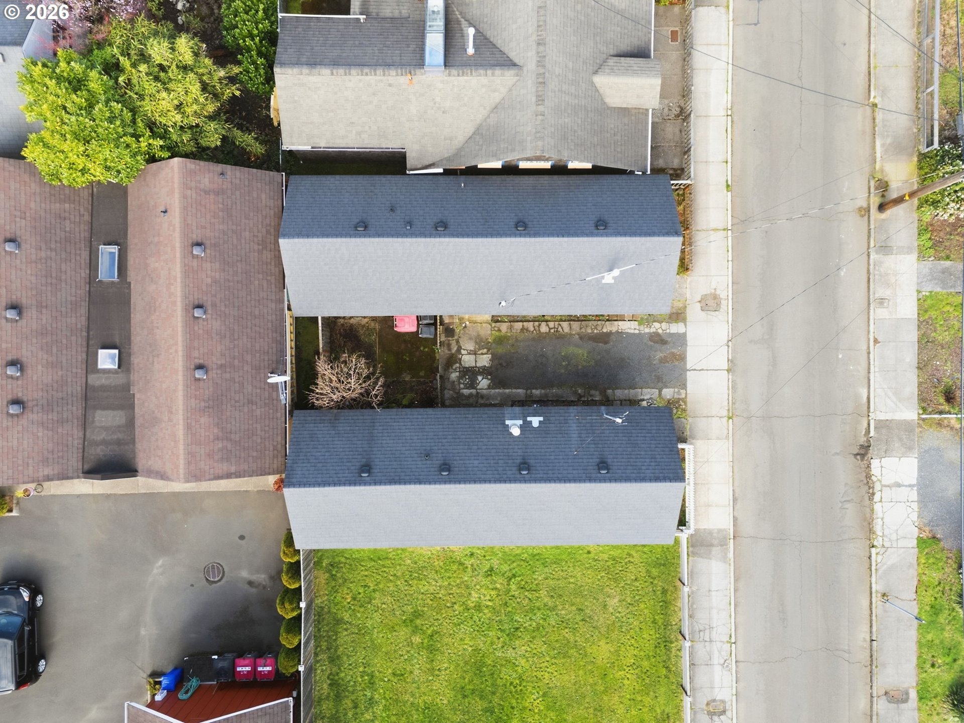 908/910 N FRANKLIN ST