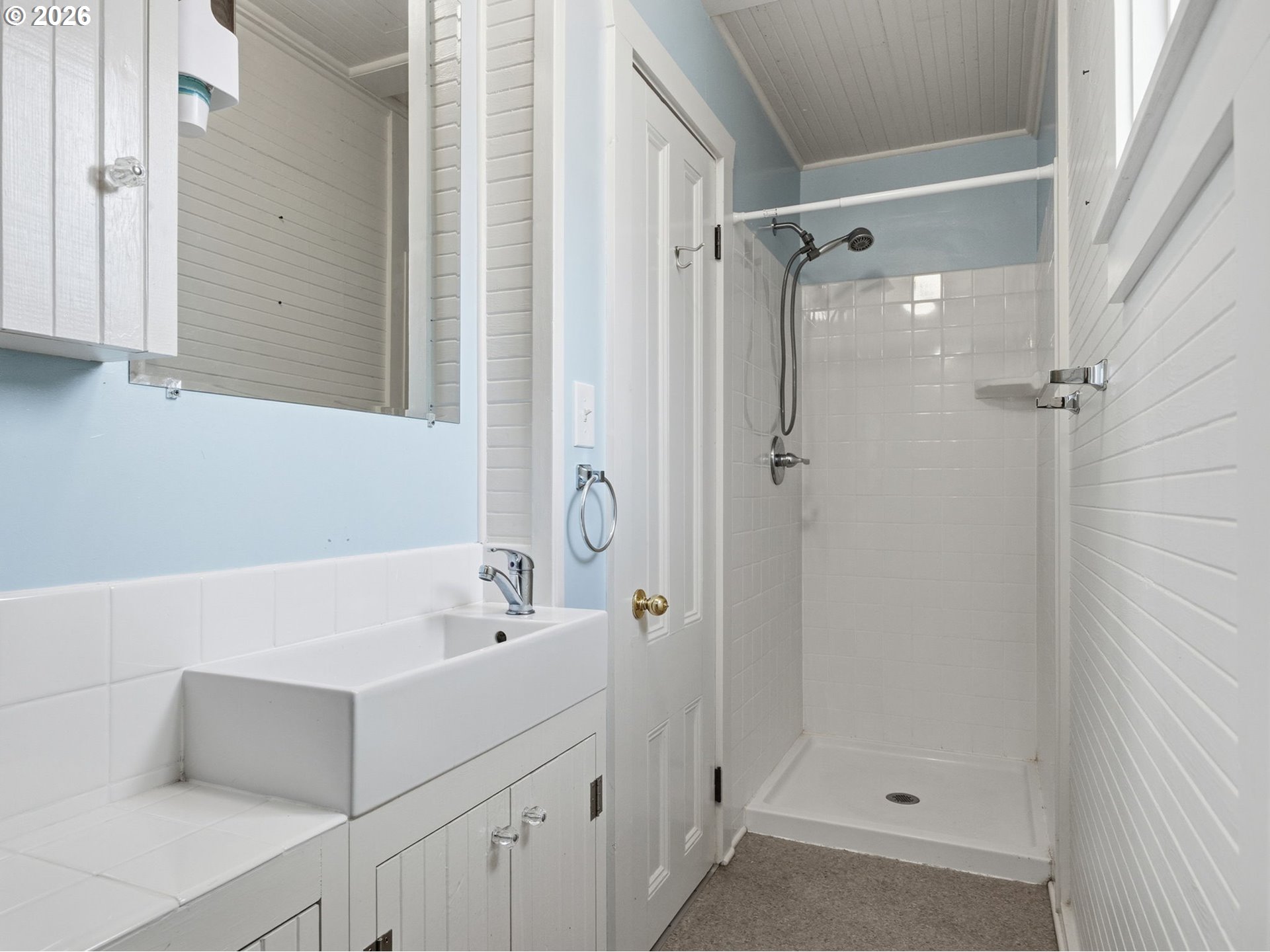 908/910 N FRANKLIN ST