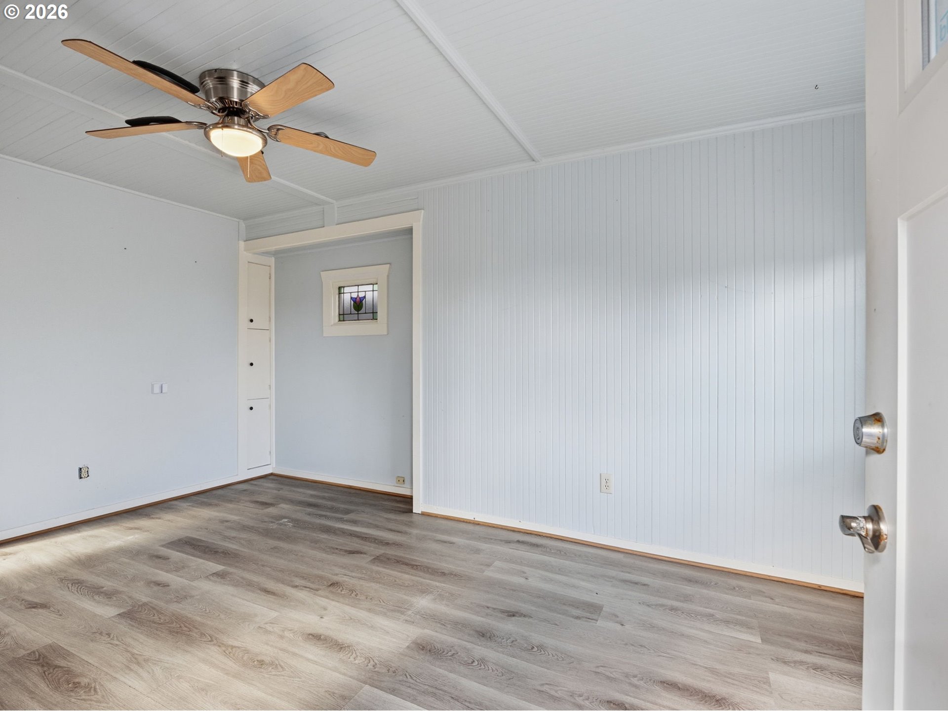 908/910 N FRANKLIN ST