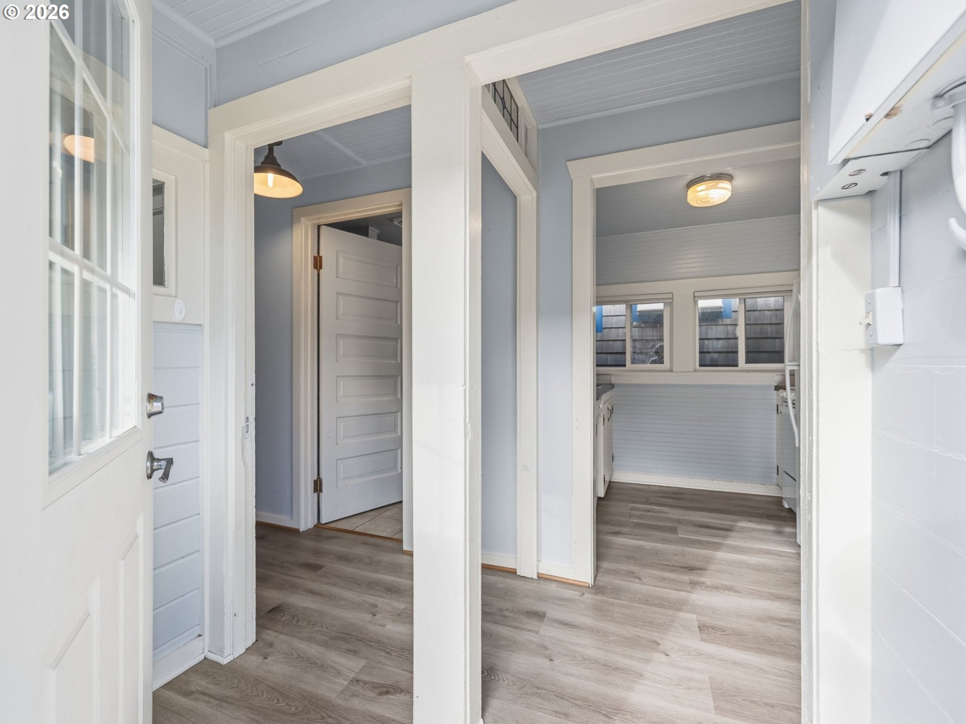 908/910 N FRANKLIN ST