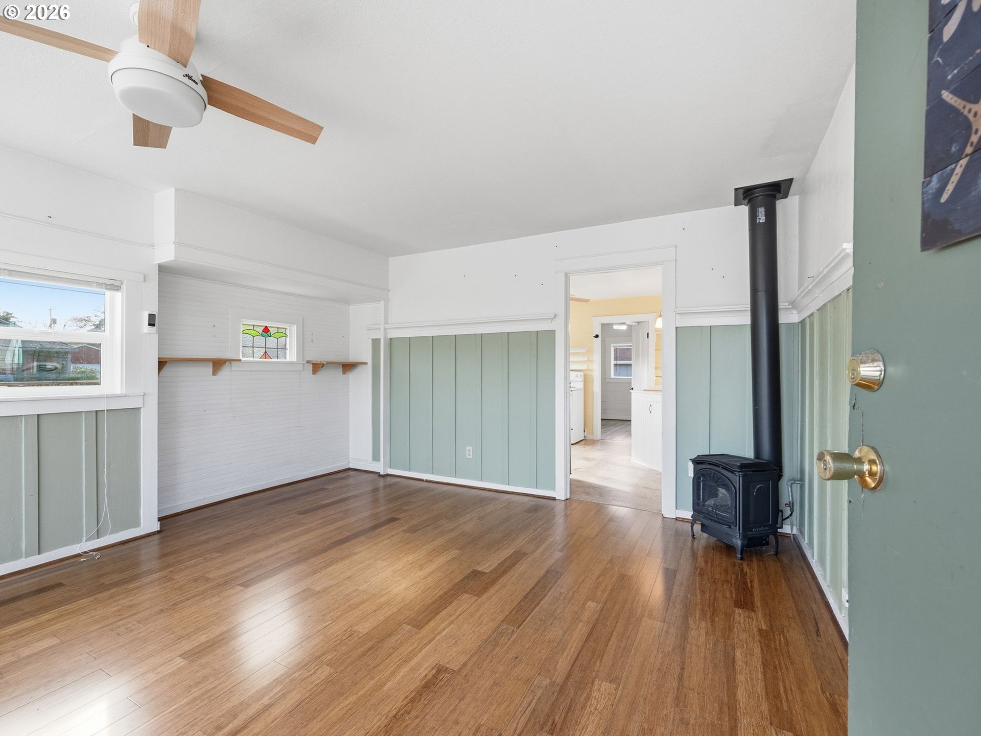 908/910 N FRANKLIN ST