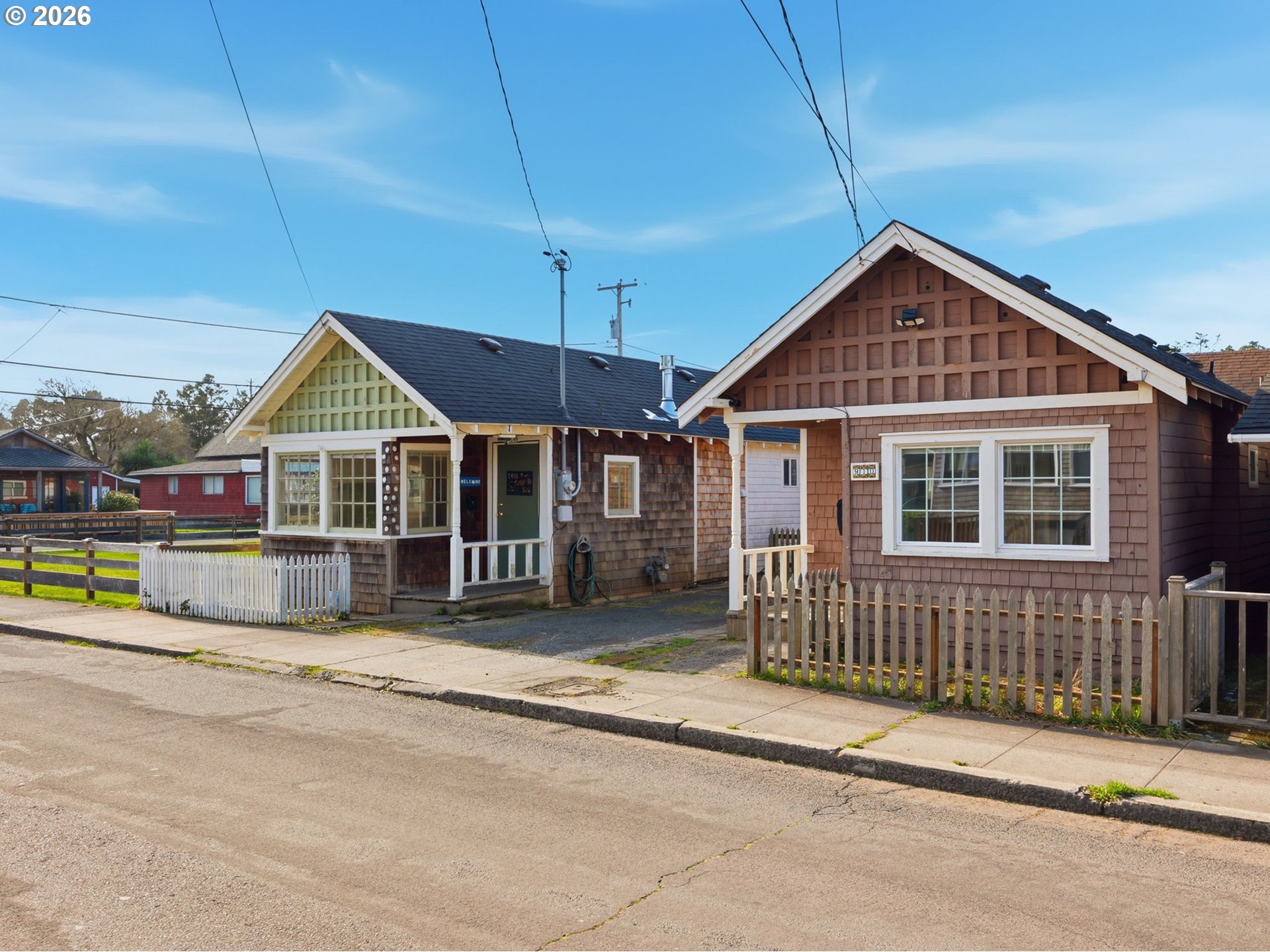 908/910 N FRANKLIN ST