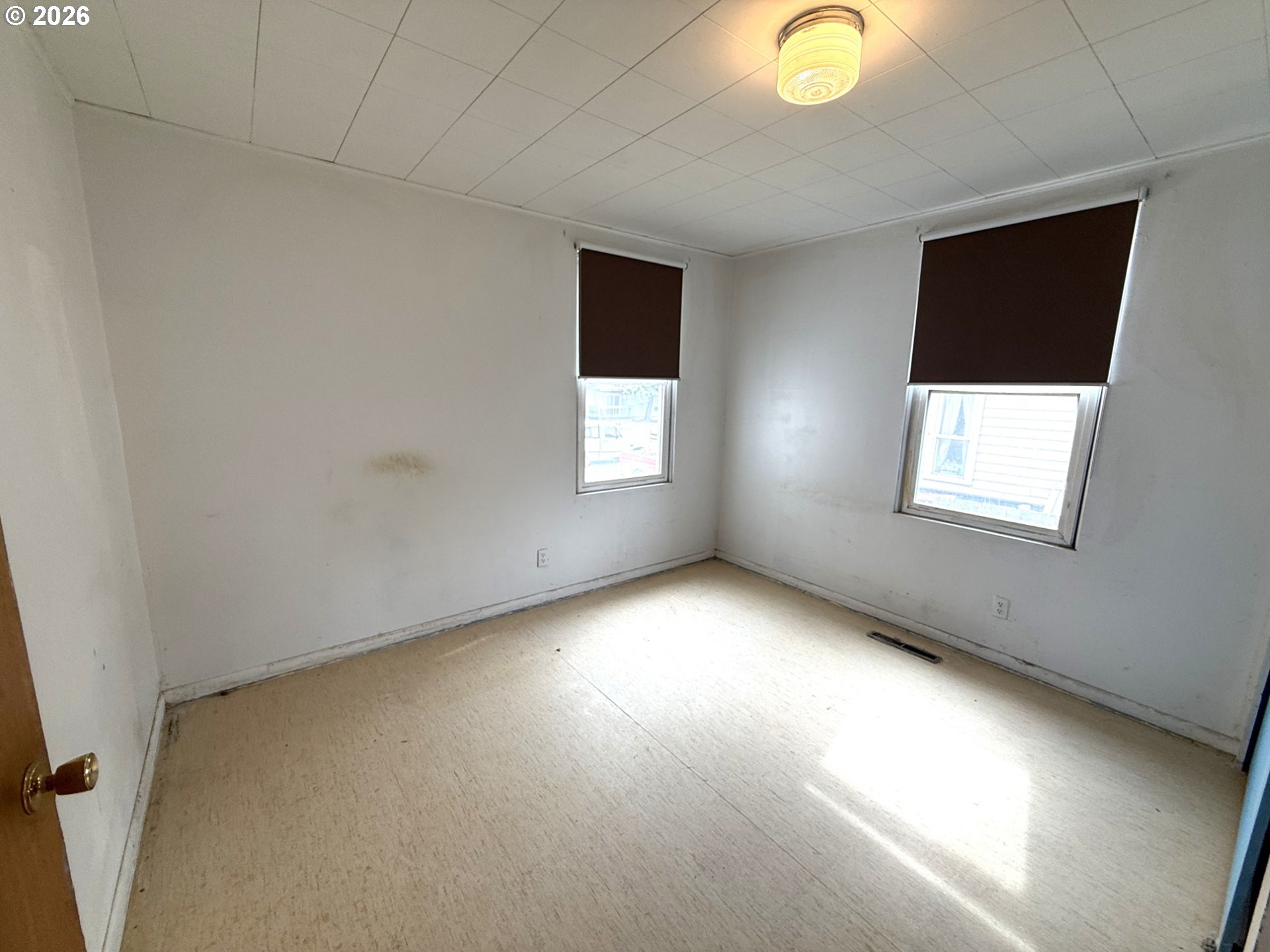 209 W Broadway ST