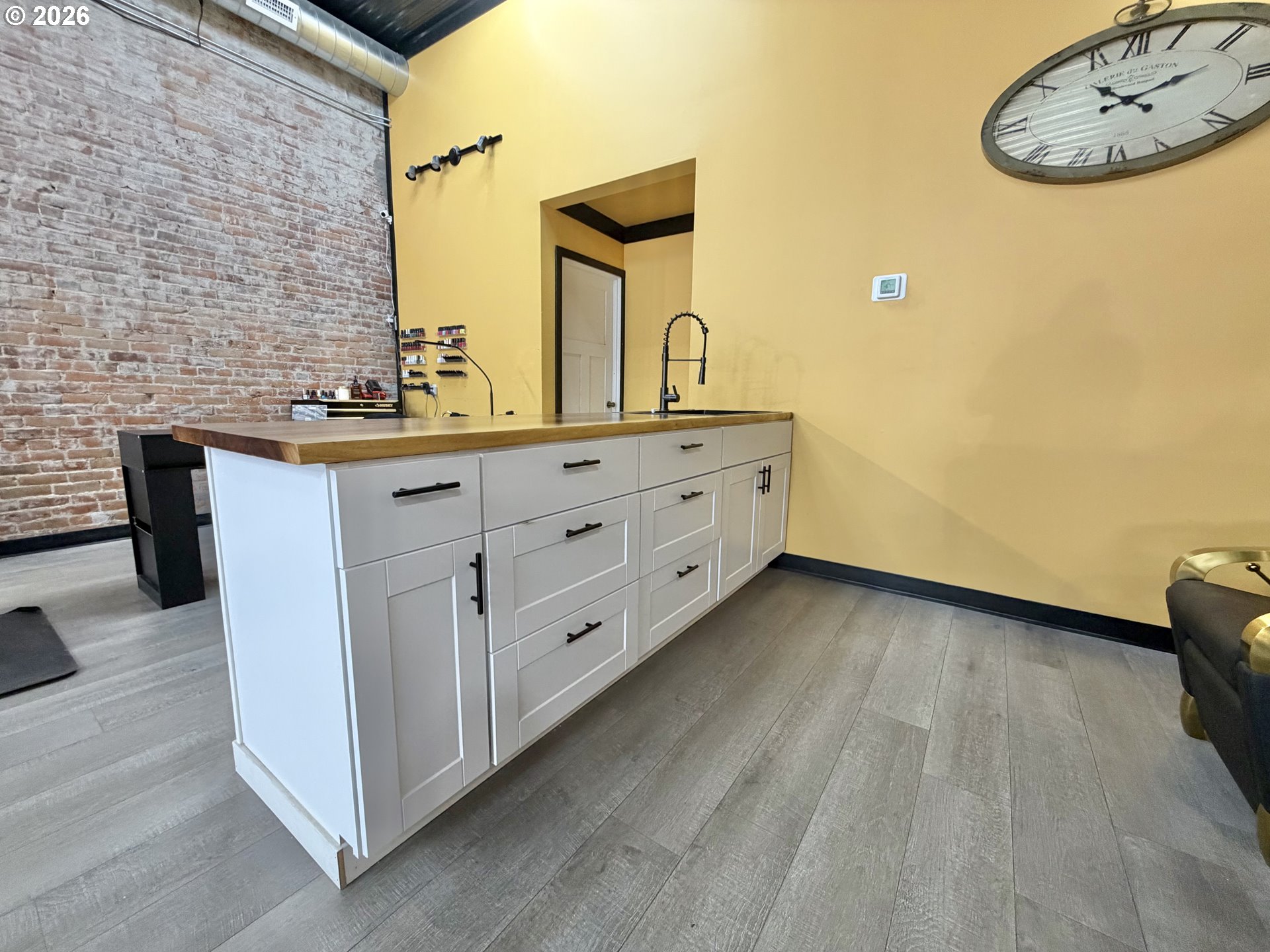 119 W Main ST