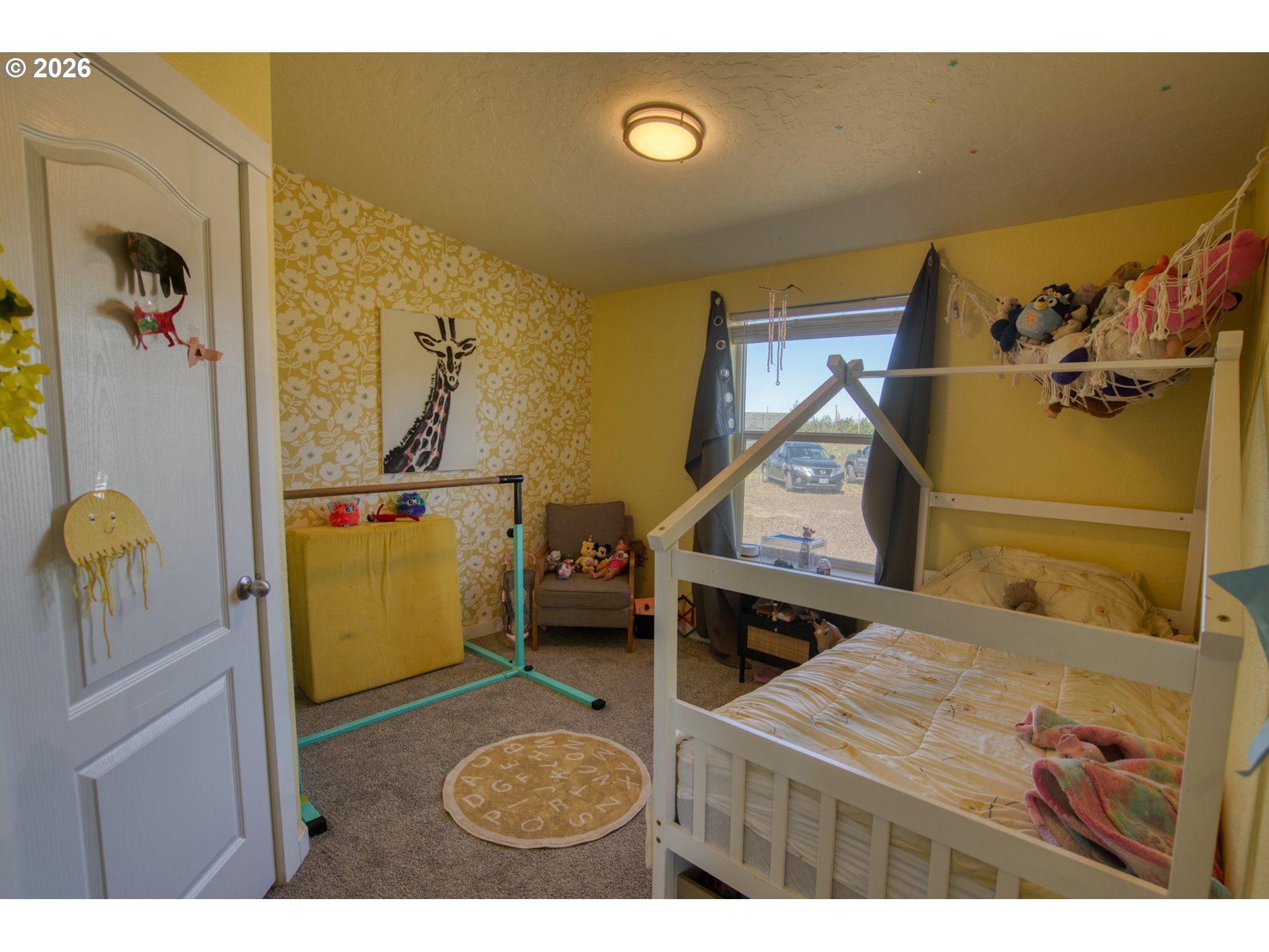 59 SARA VIEW DR