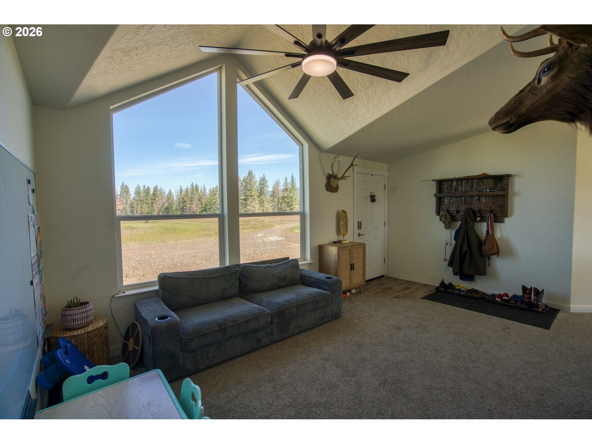 59 SARA VIEW DR