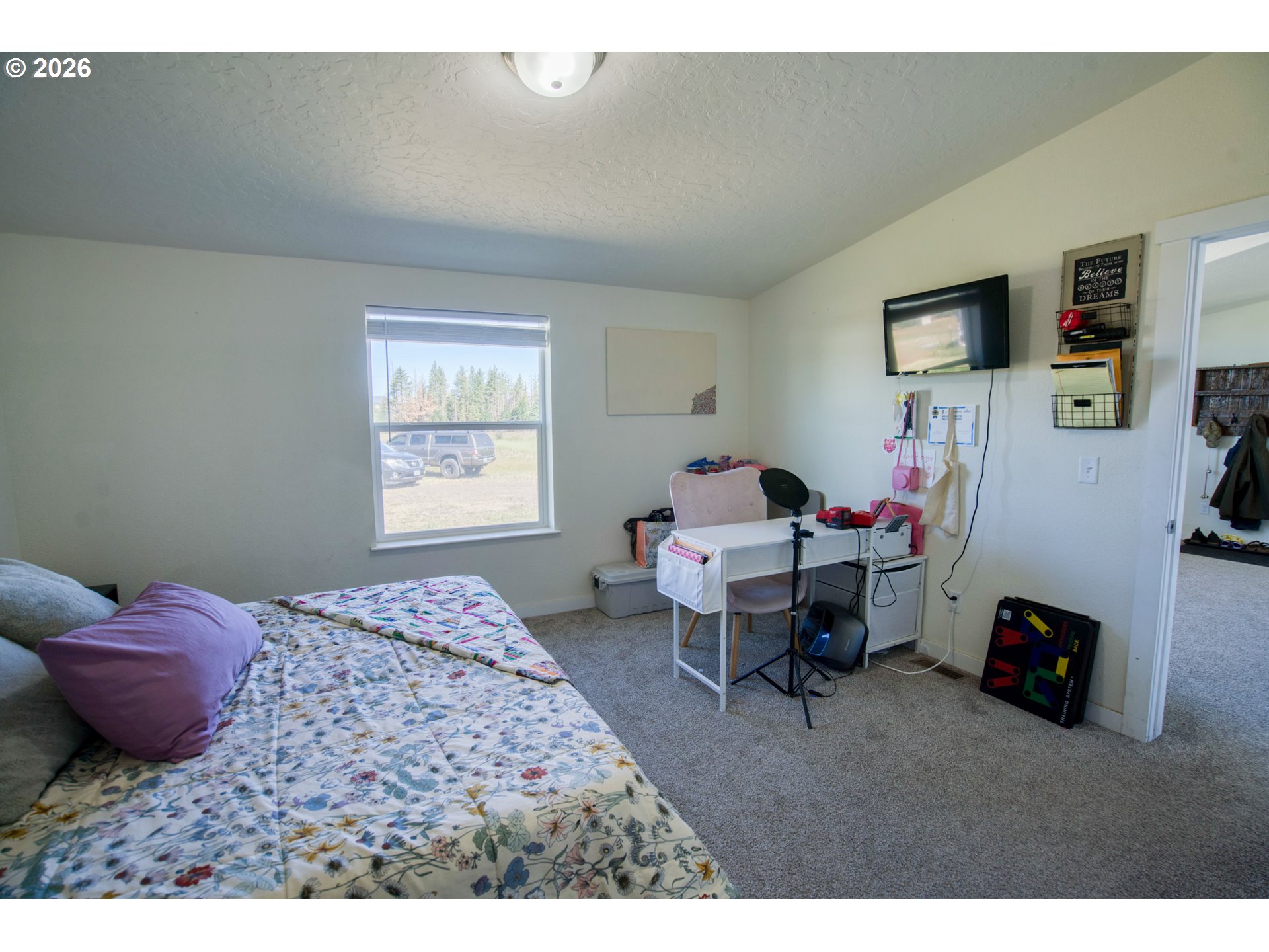 59 SARA VIEW DR