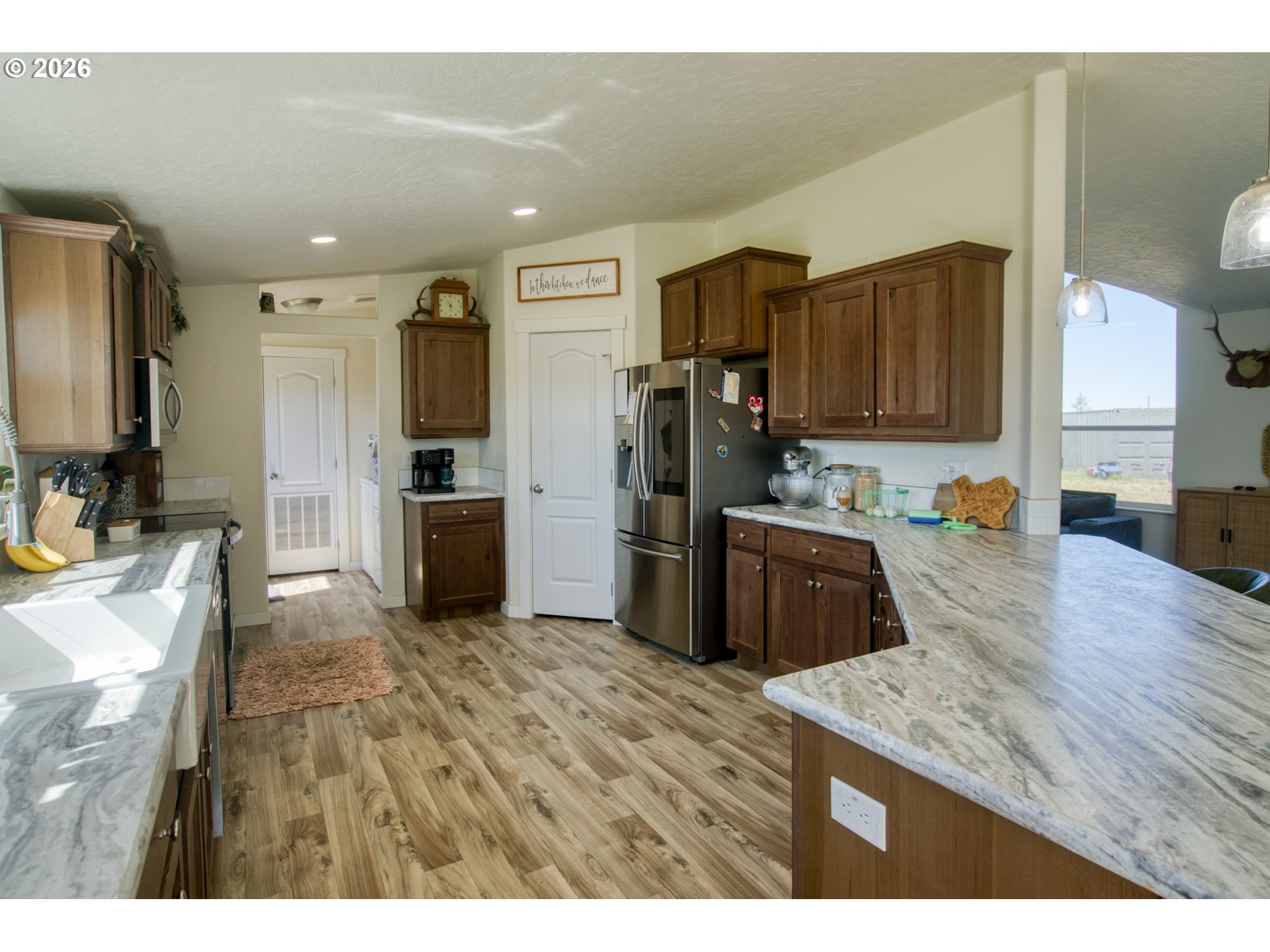 59 SARA VIEW DR