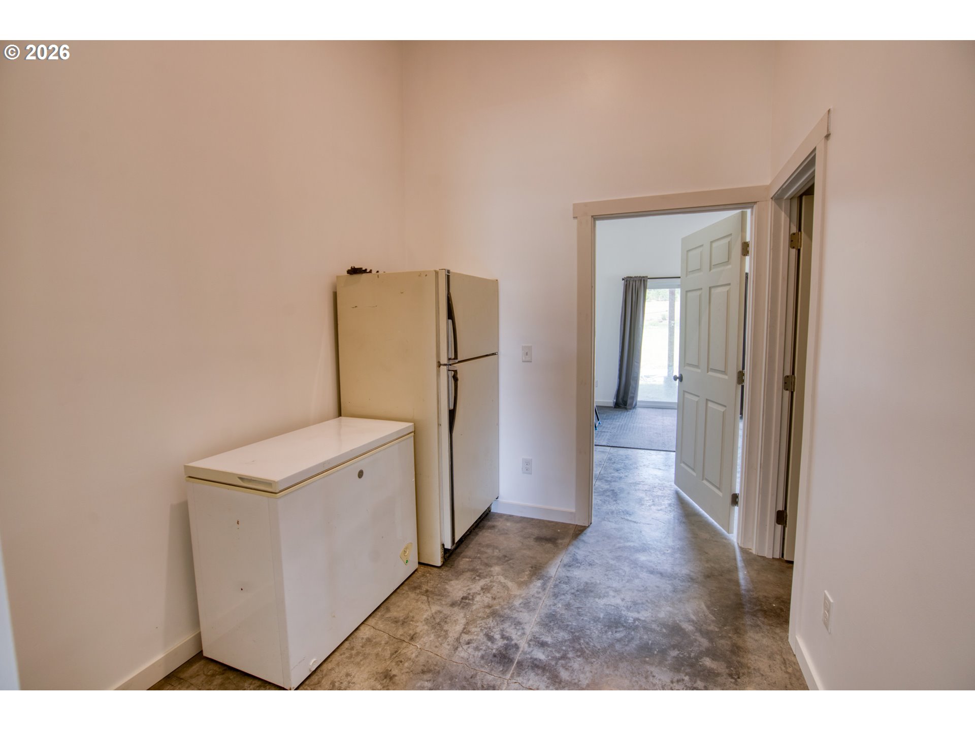 19 Inverness RD