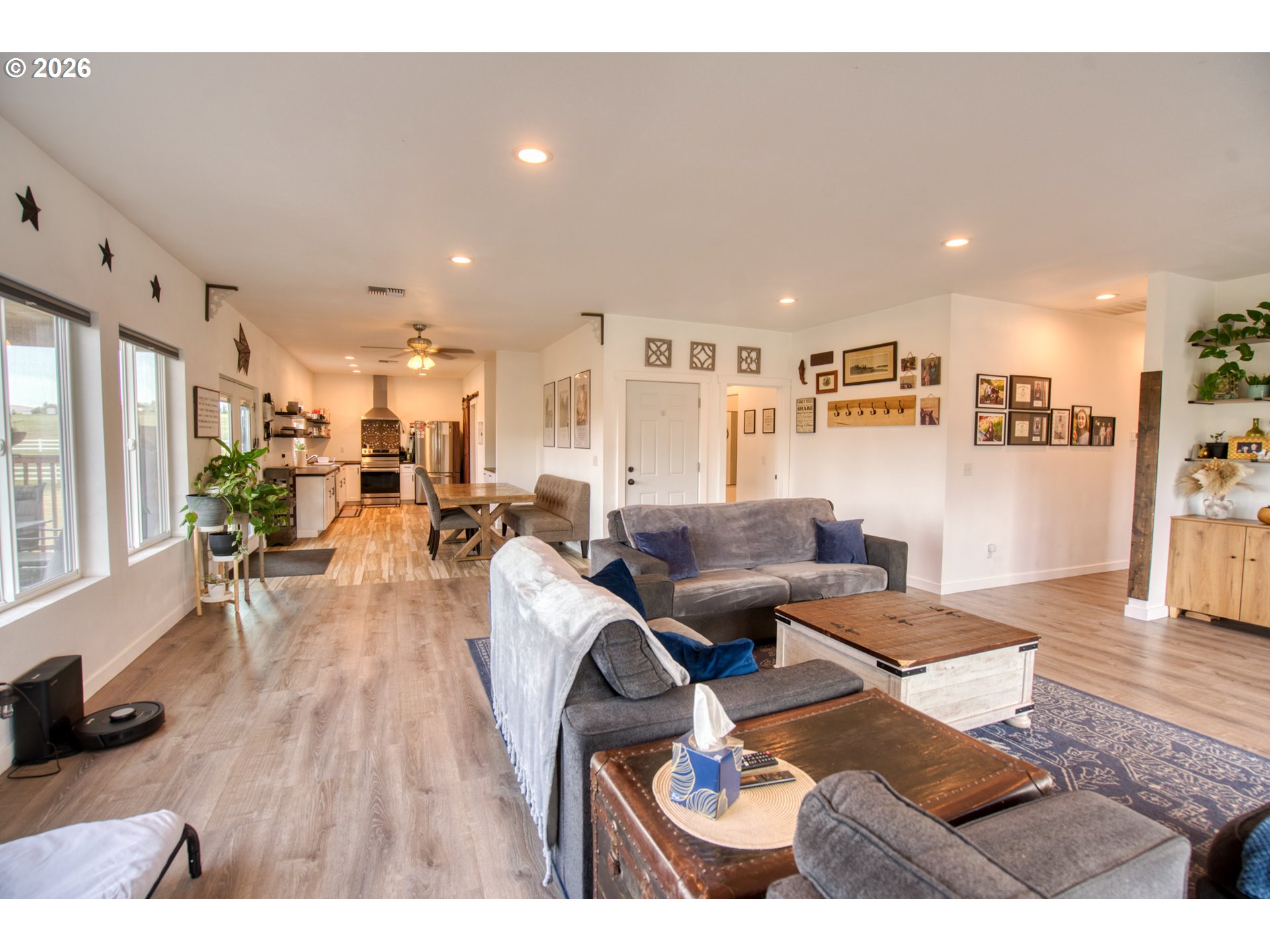 19 Inverness RD