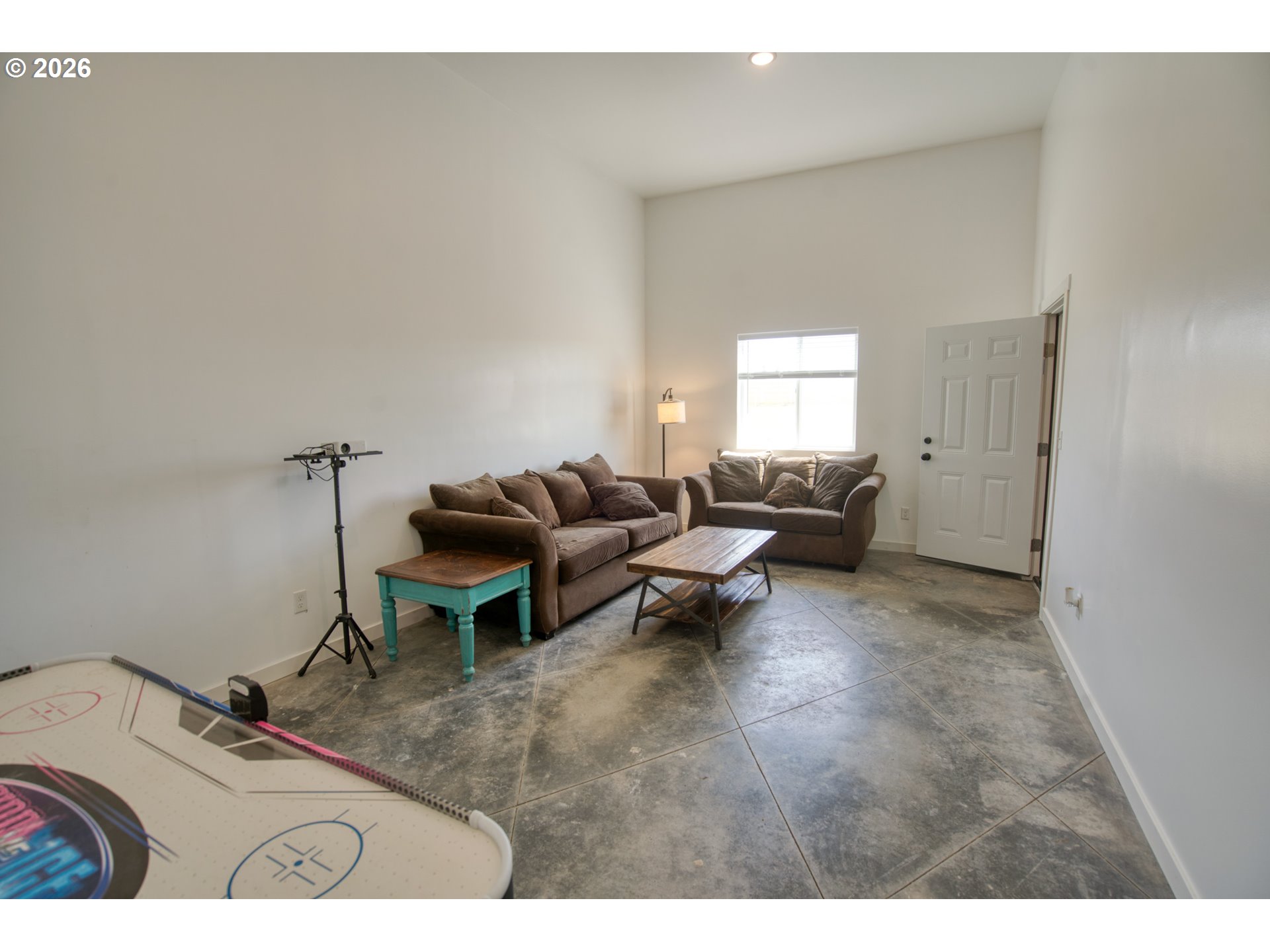 19 Inverness RD