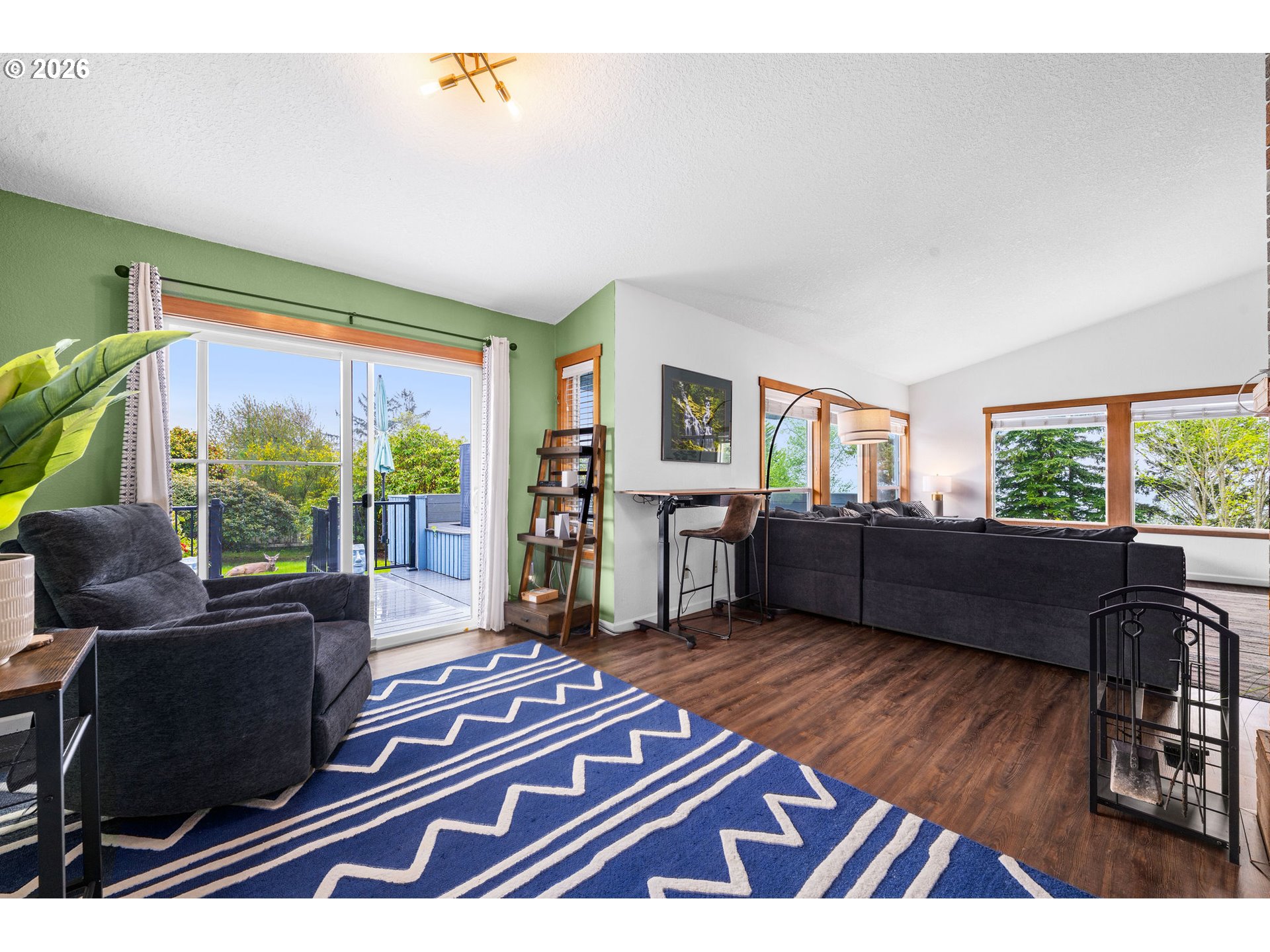 265 WALDORF CIR