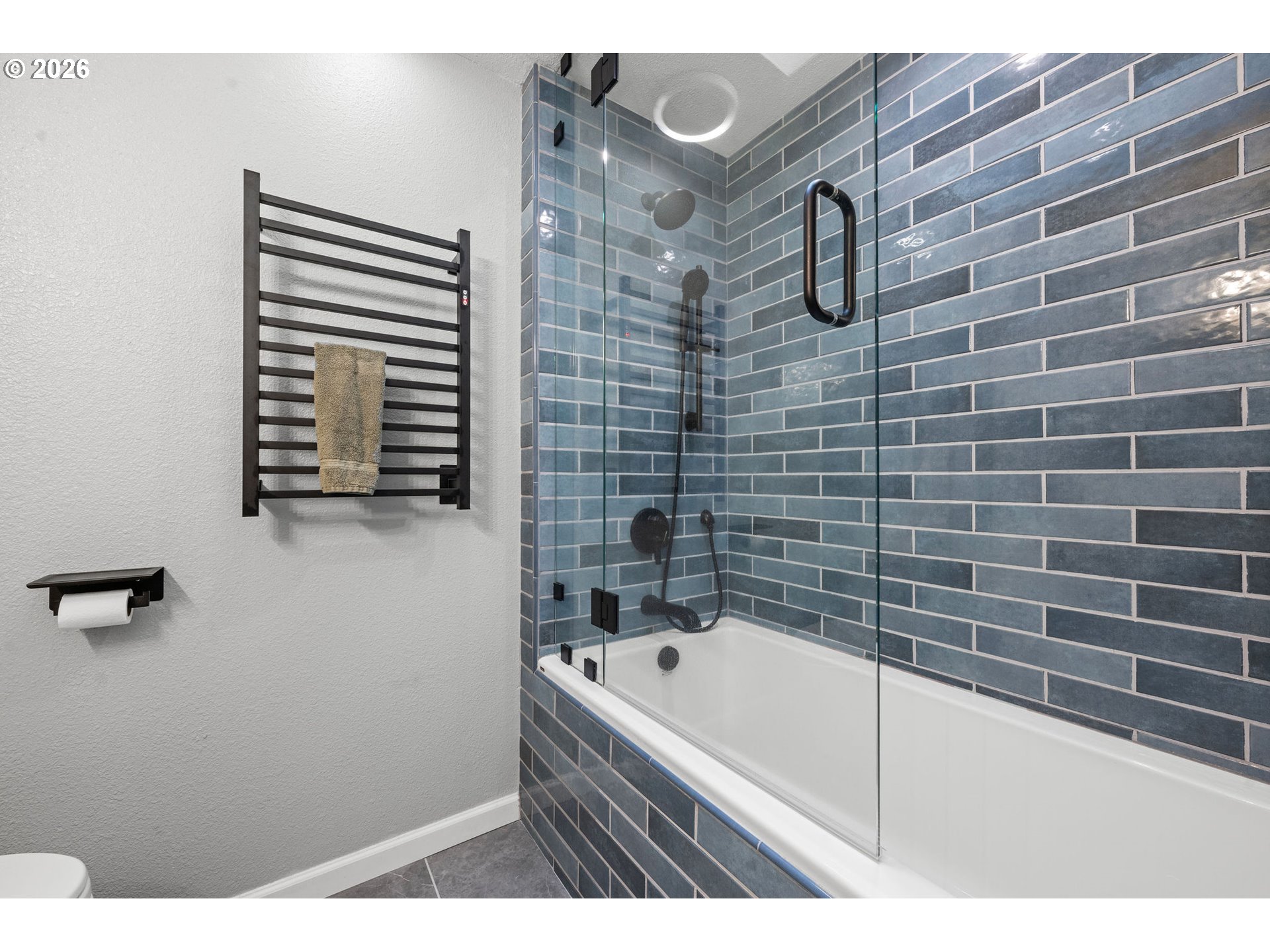265 WALDORF CIR