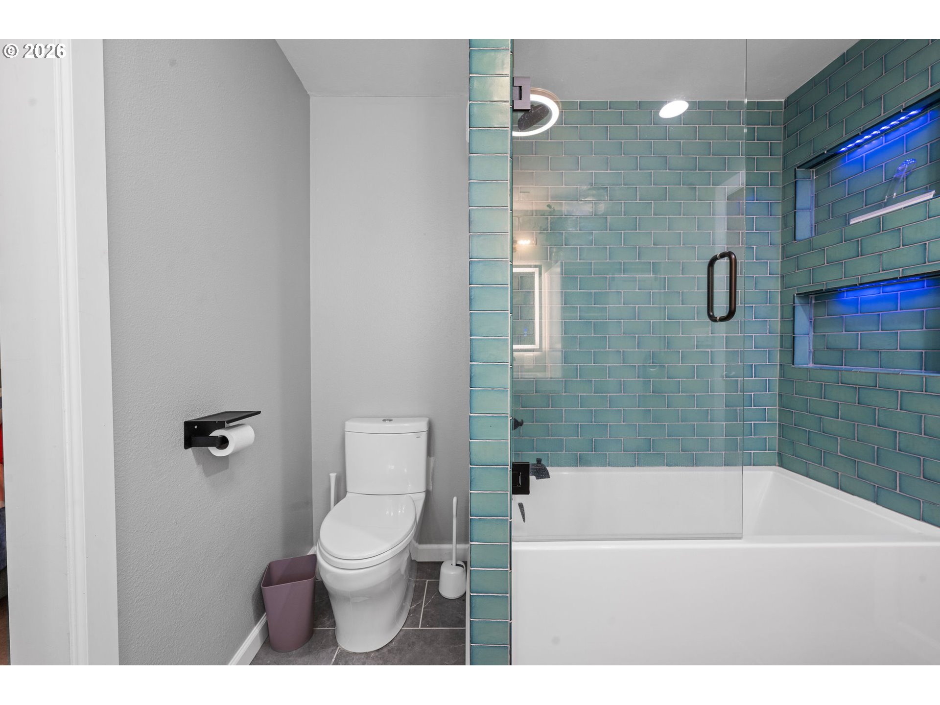 265 WALDORF CIR