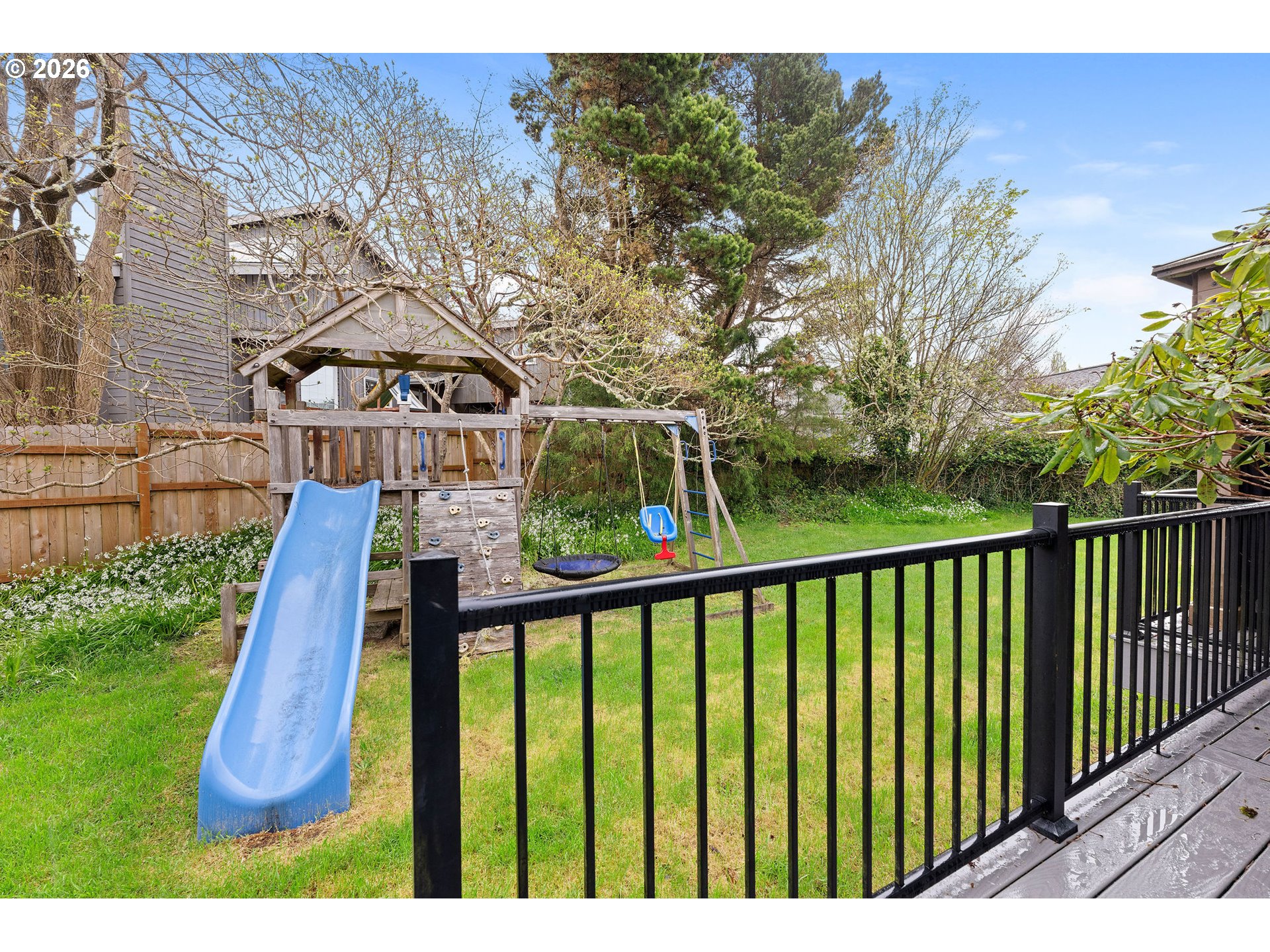 265 WALDORF CIR