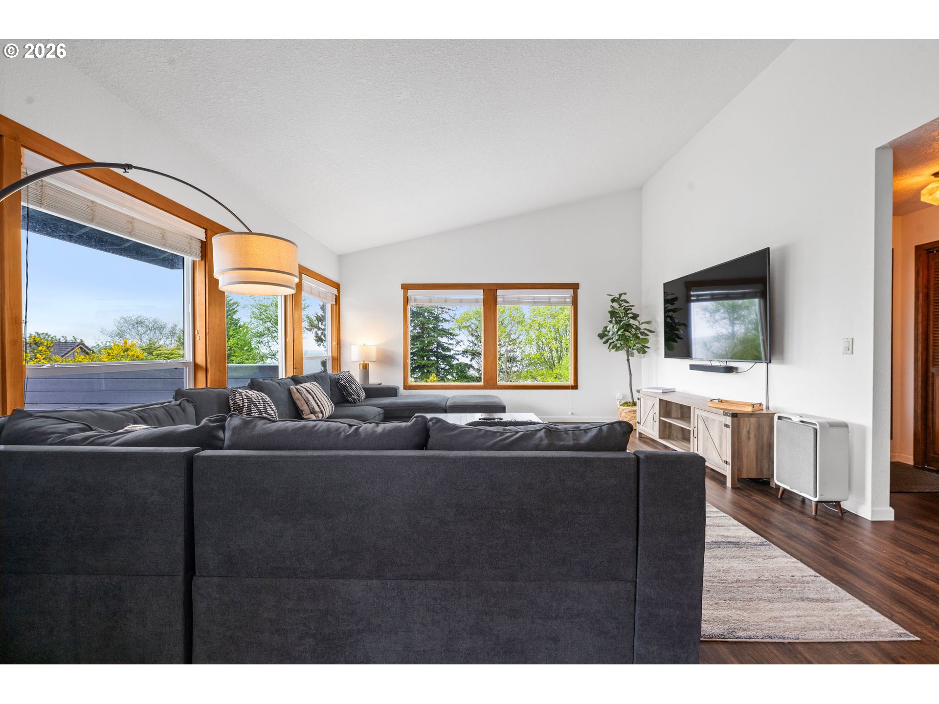 265 WALDORF CIR