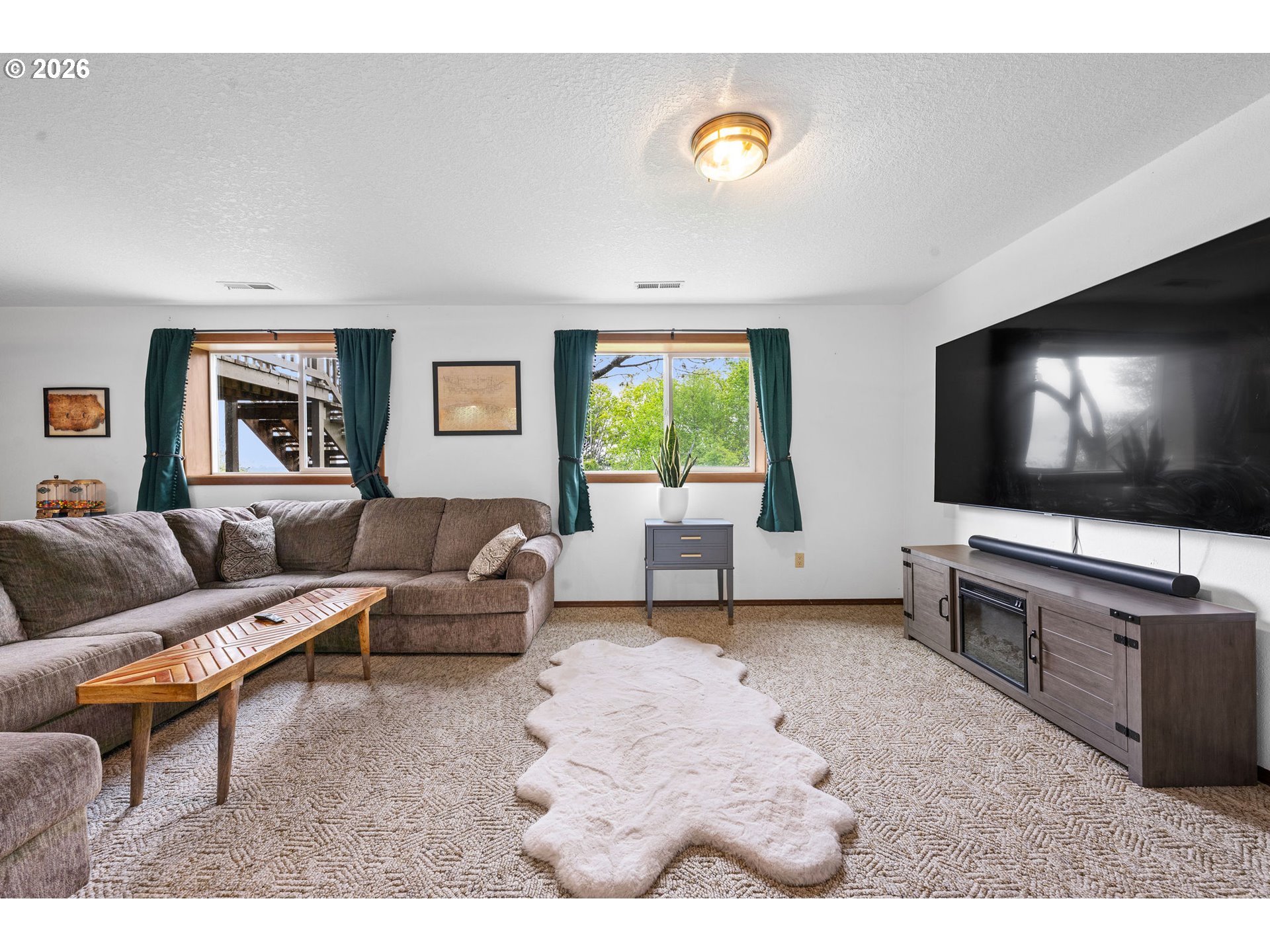 265 WALDORF CIR