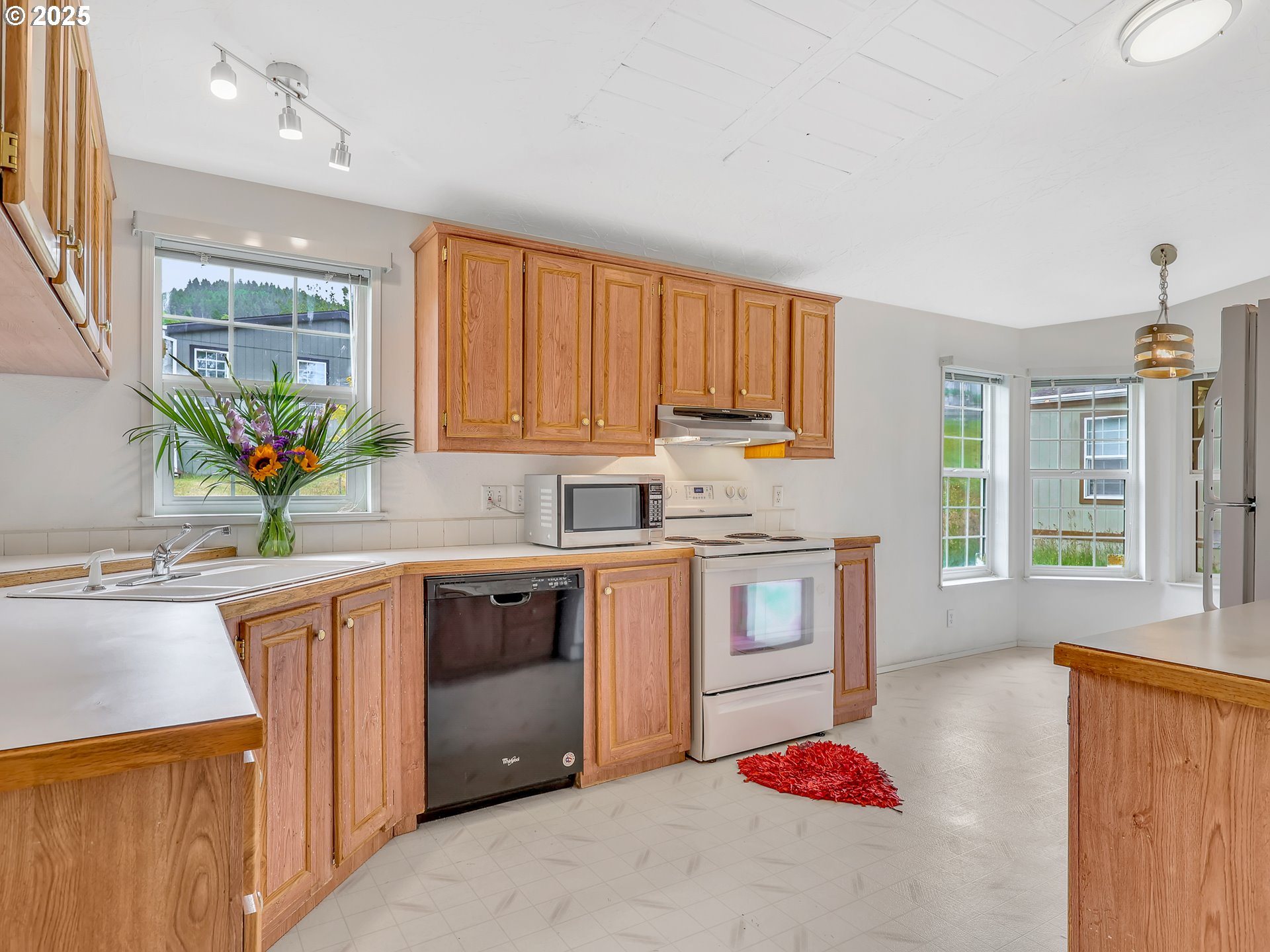 375 Forest CT