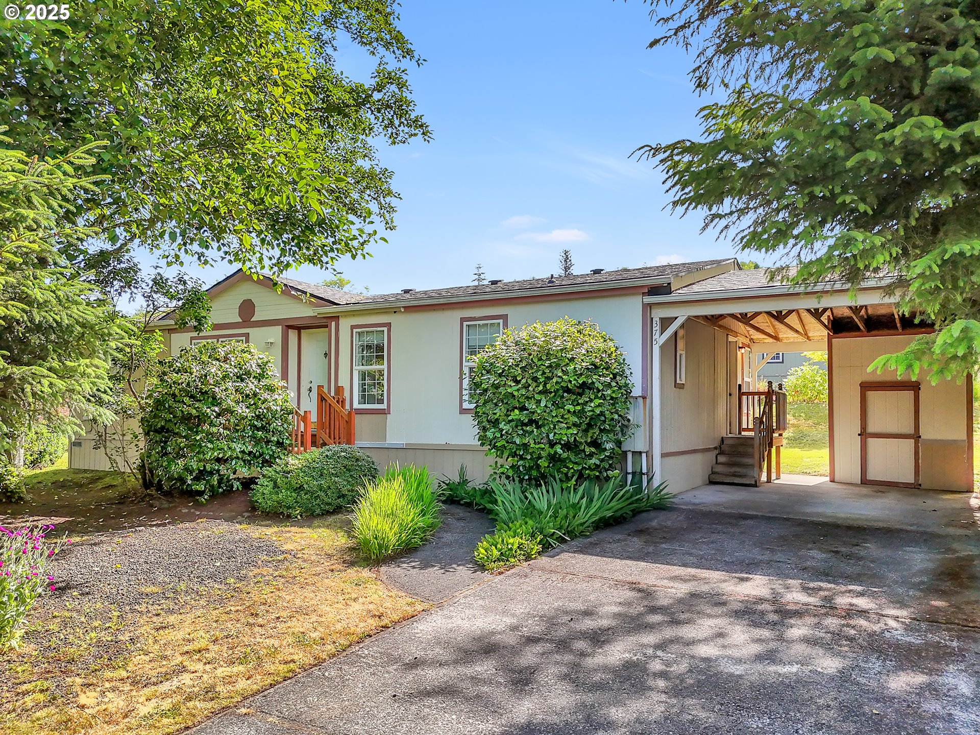 375 Forest CT