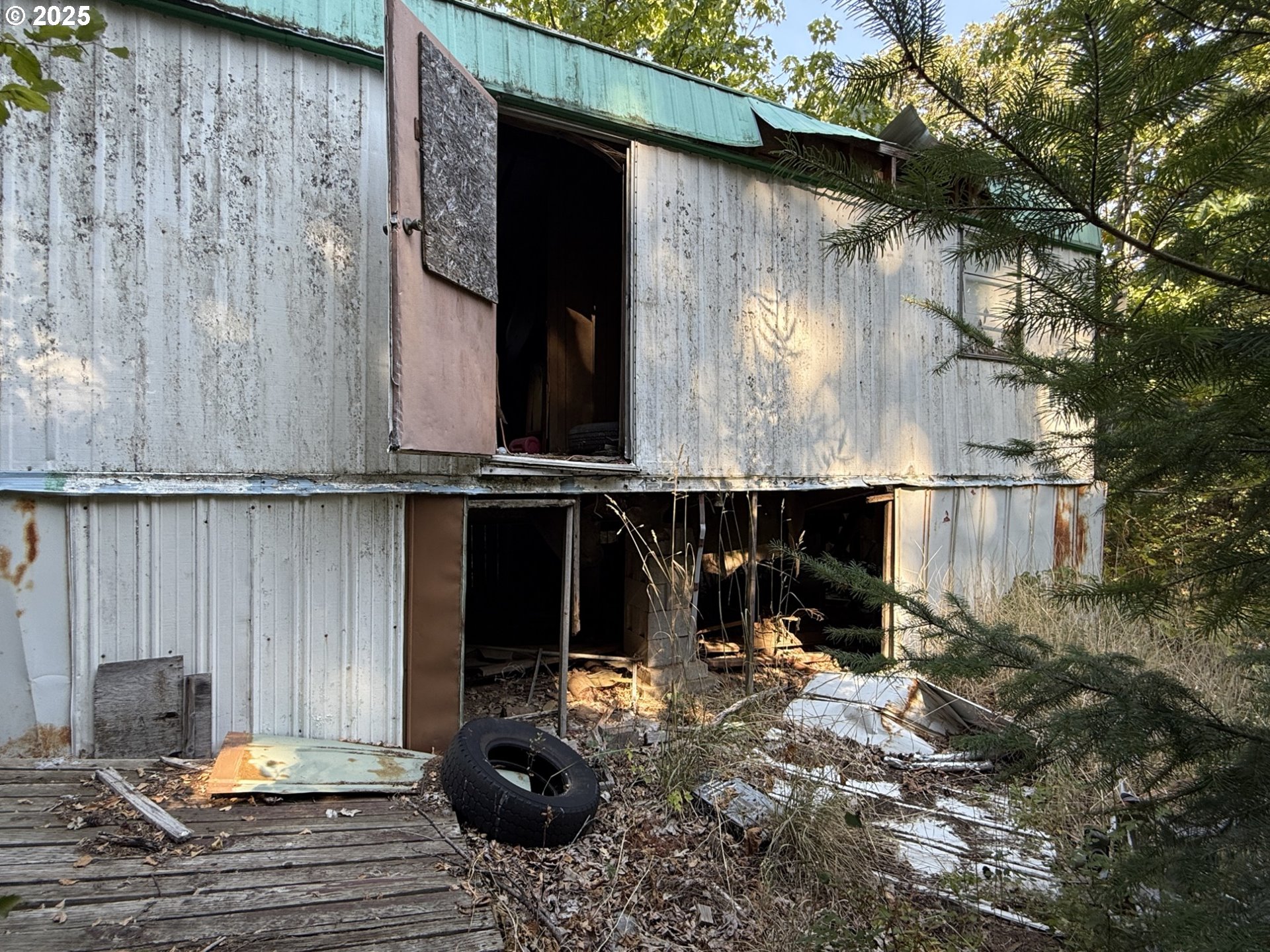 121 Cooke RD