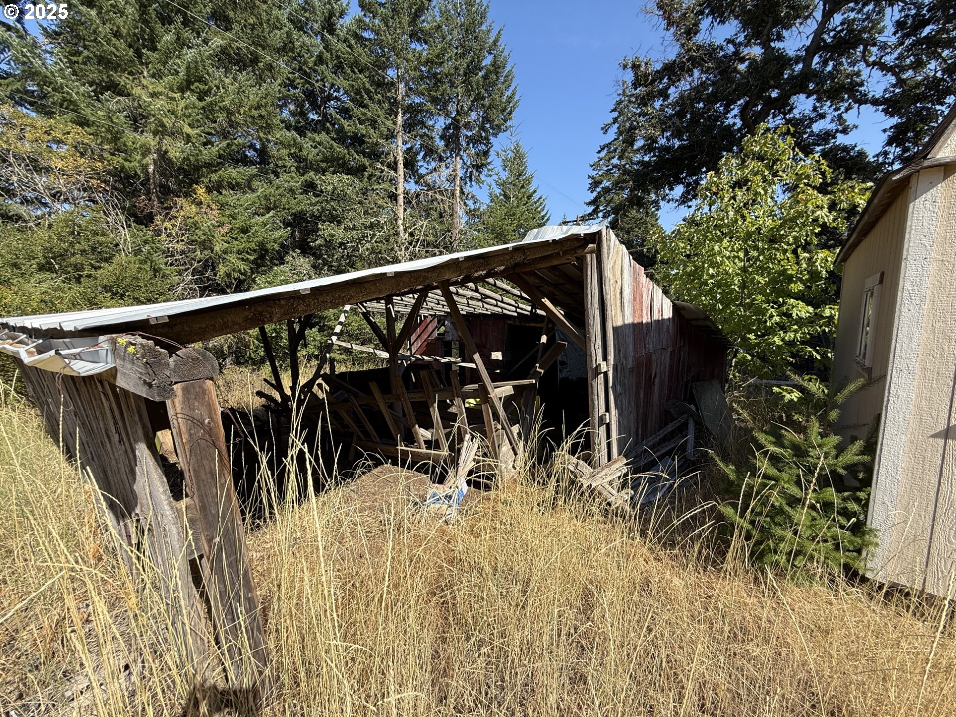 121 Cooke RD