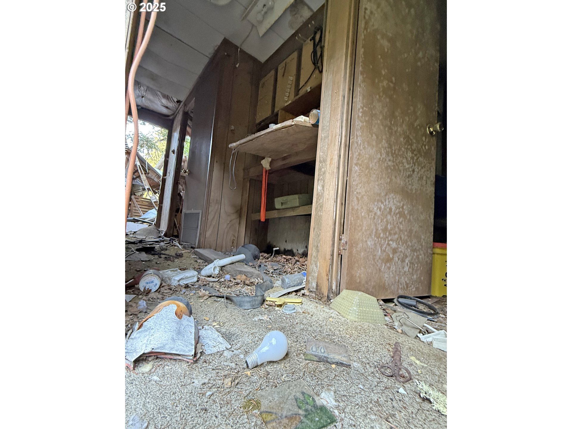 121 Cooke RD