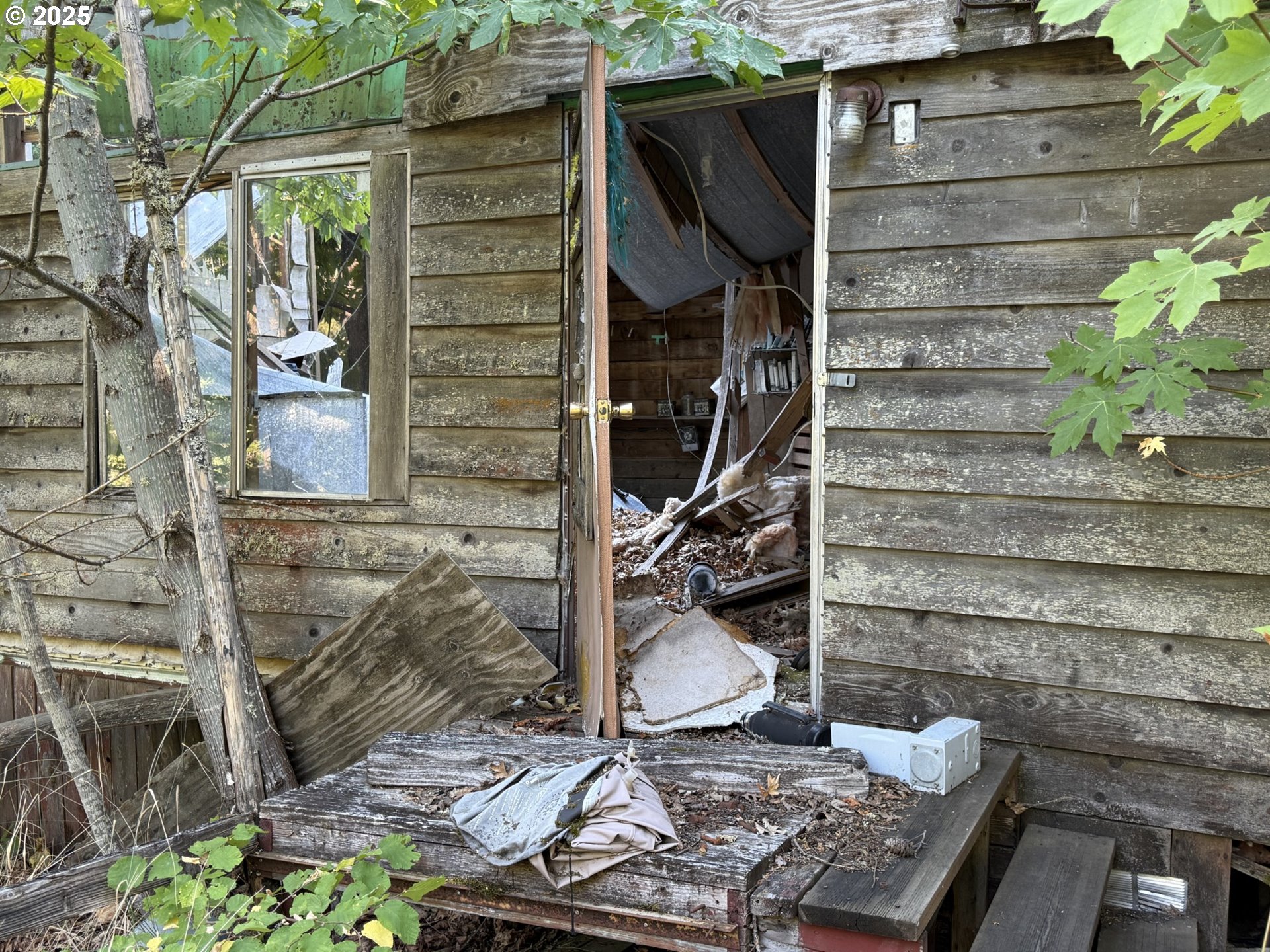 121 Cooke RD