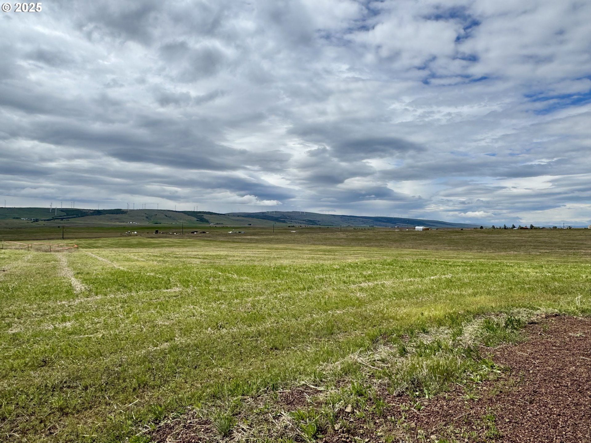 163 THREE SPURS LOOP