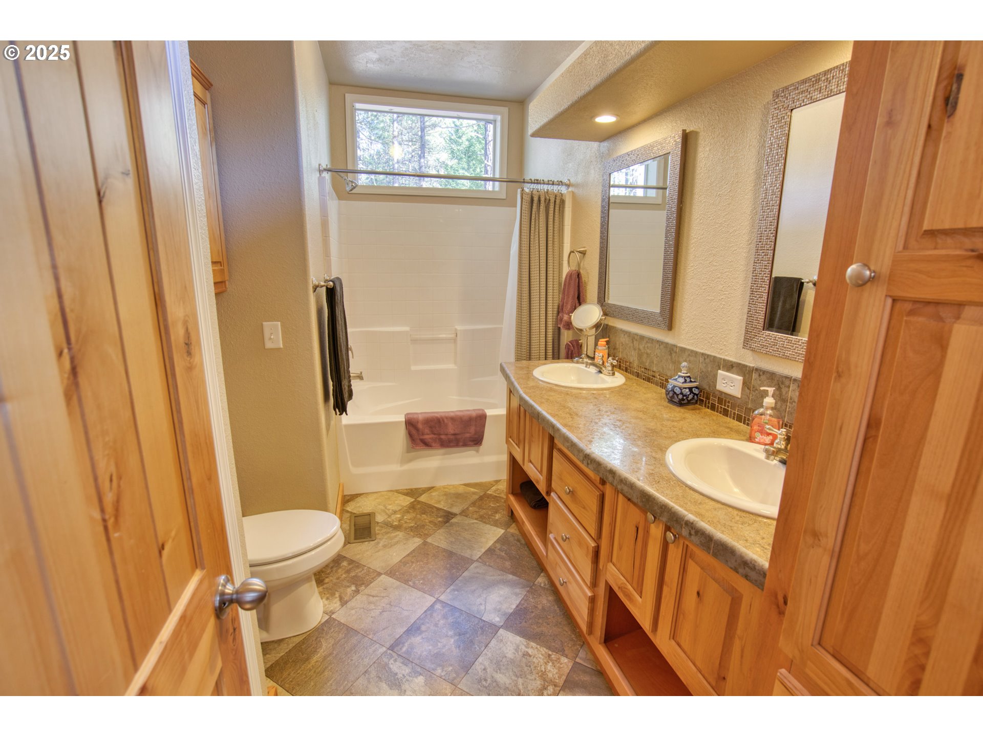 54 W Aspen LN