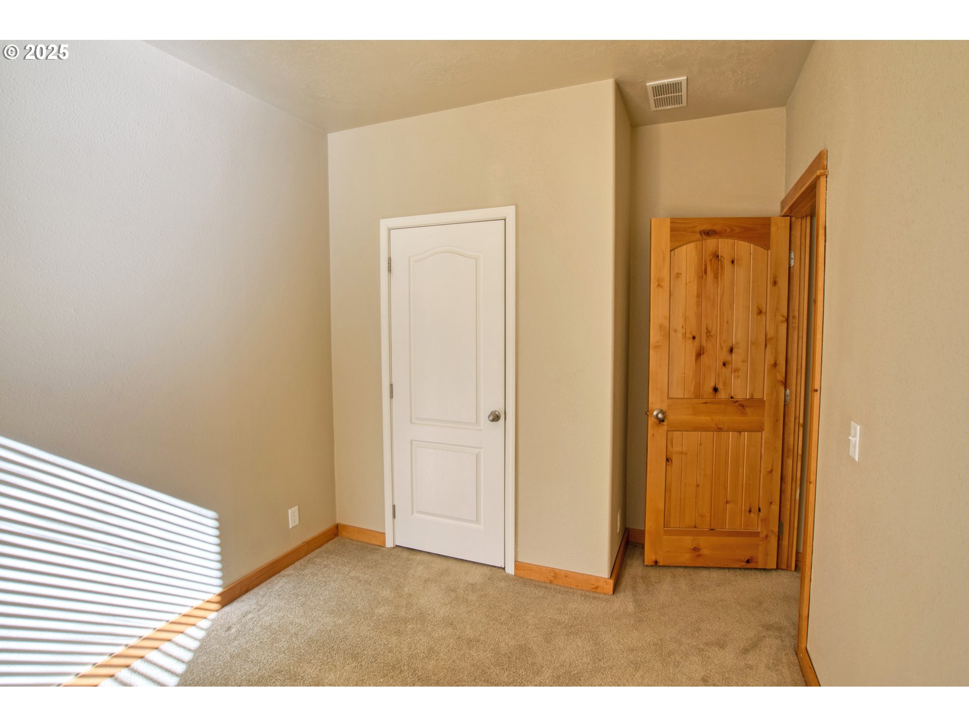 54 W Aspen LN