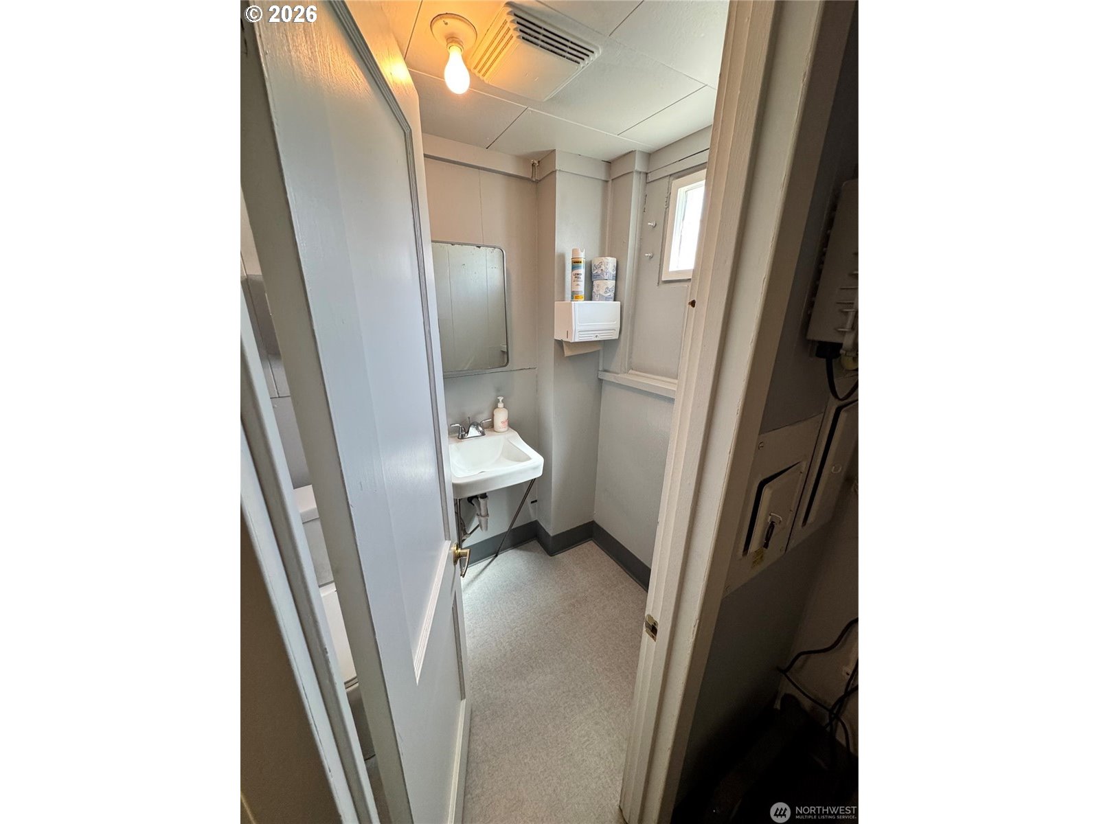116 E Main ST