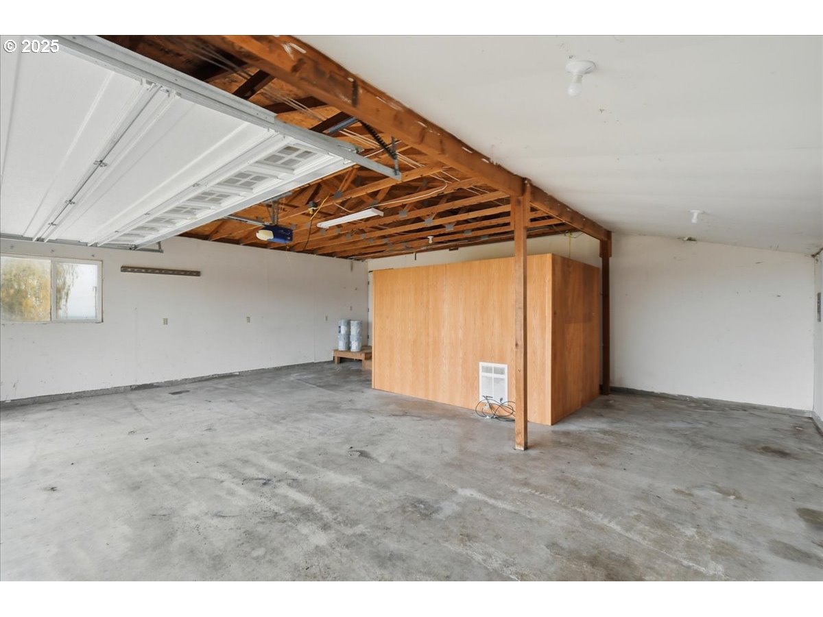 499 ALDERDALE RD
