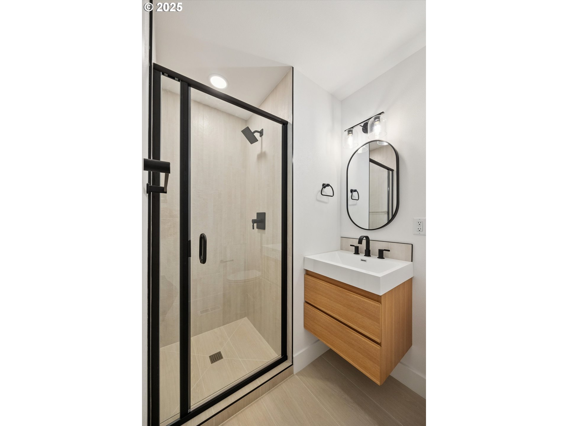 4411 SE LEXINGTON ST