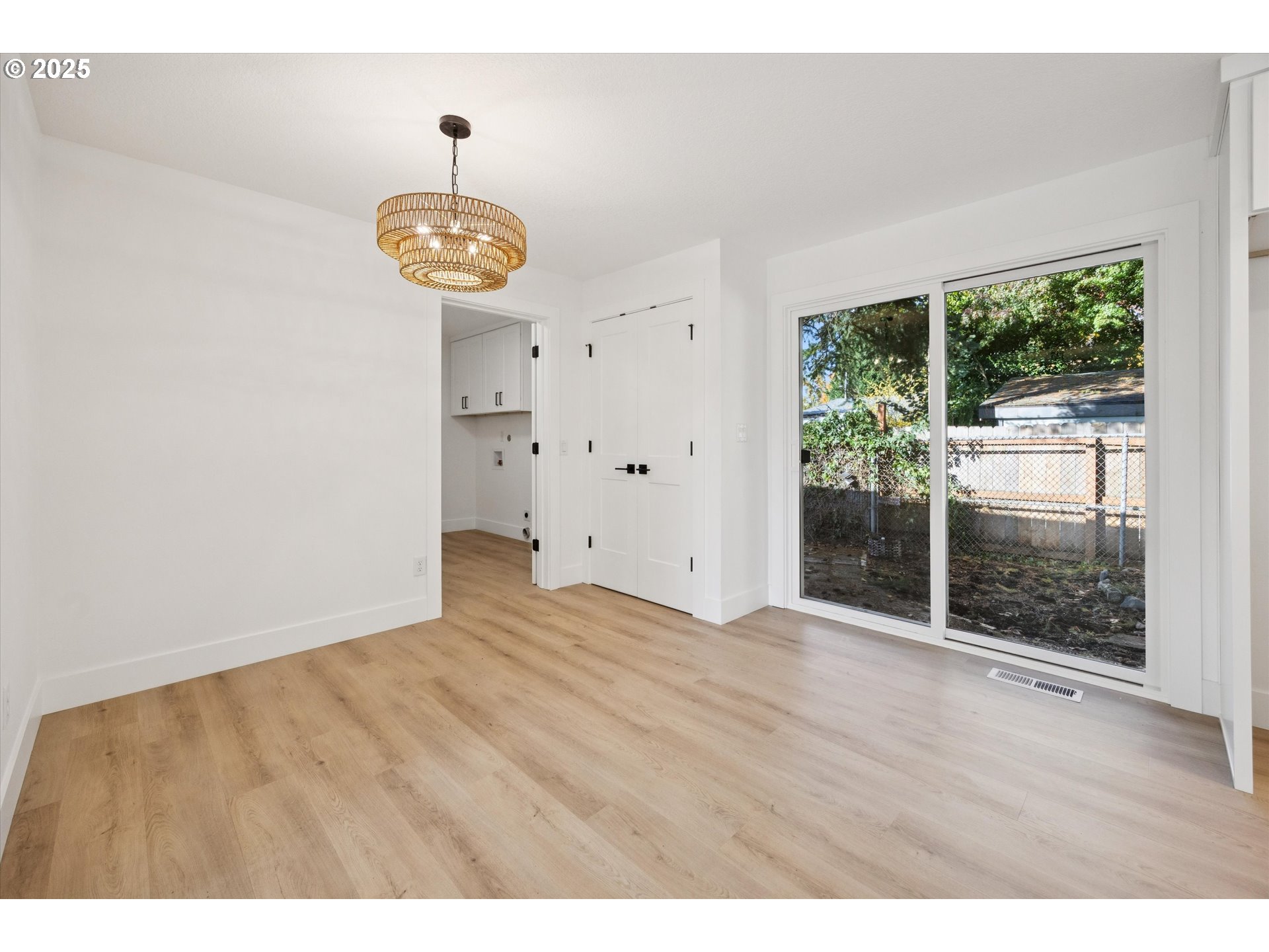 4411 SE LEXINGTON ST