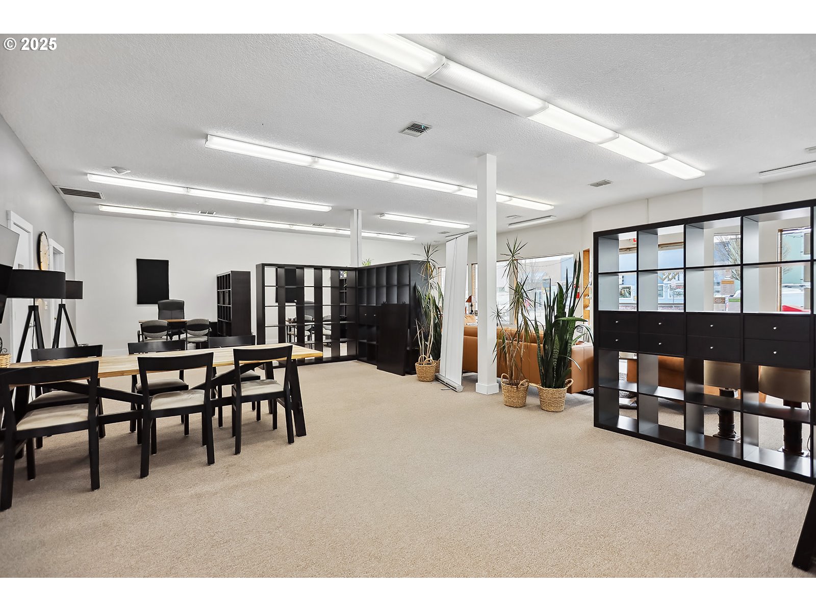 103 E MAIN ST