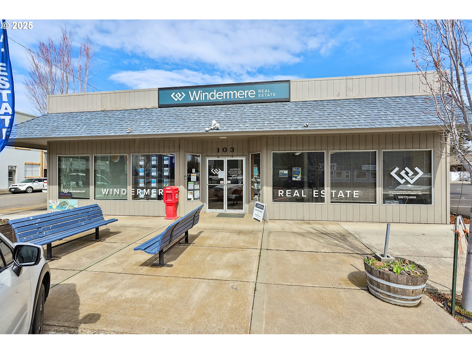 103 E MAIN ST