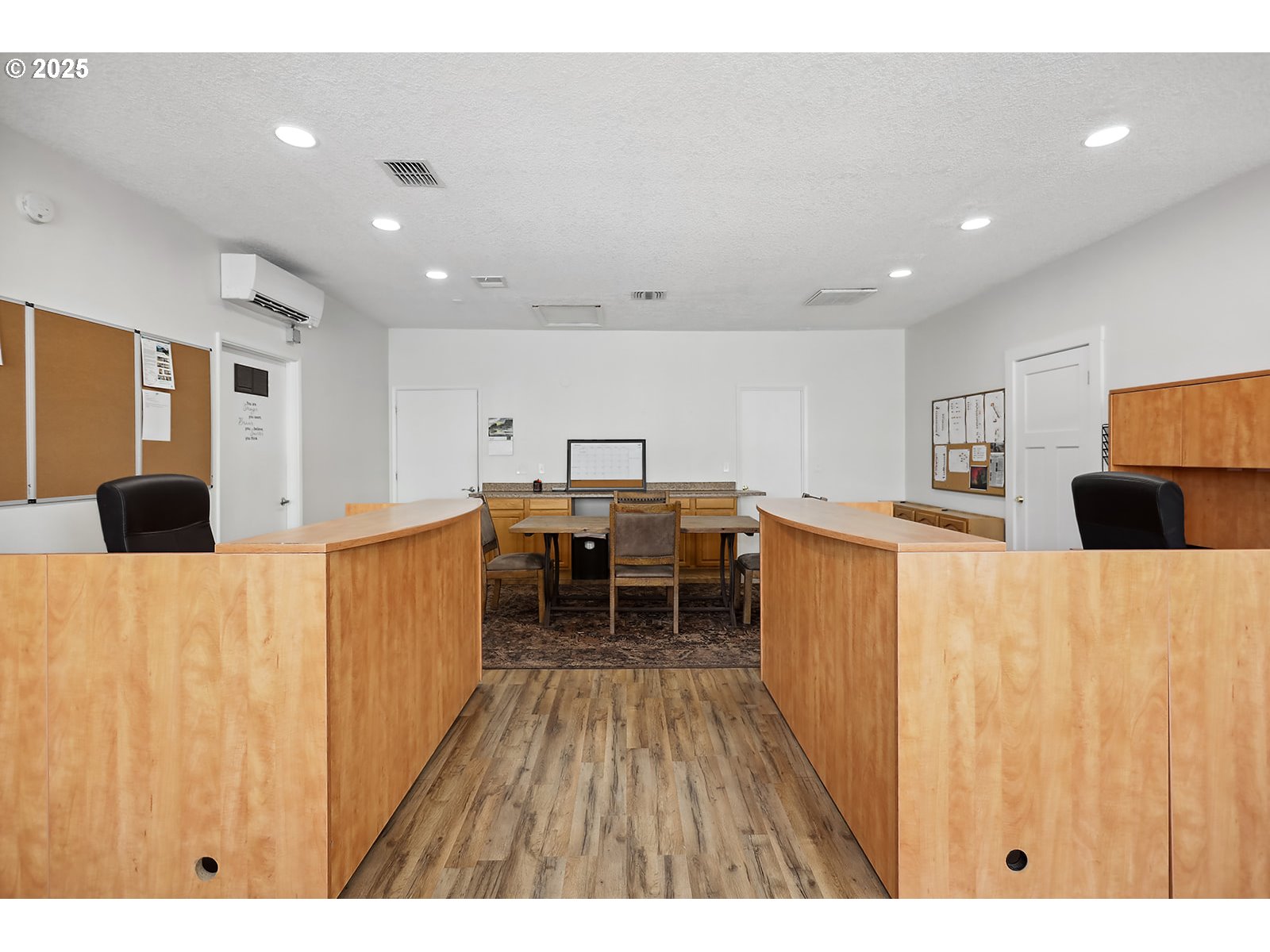 103 E MAIN ST