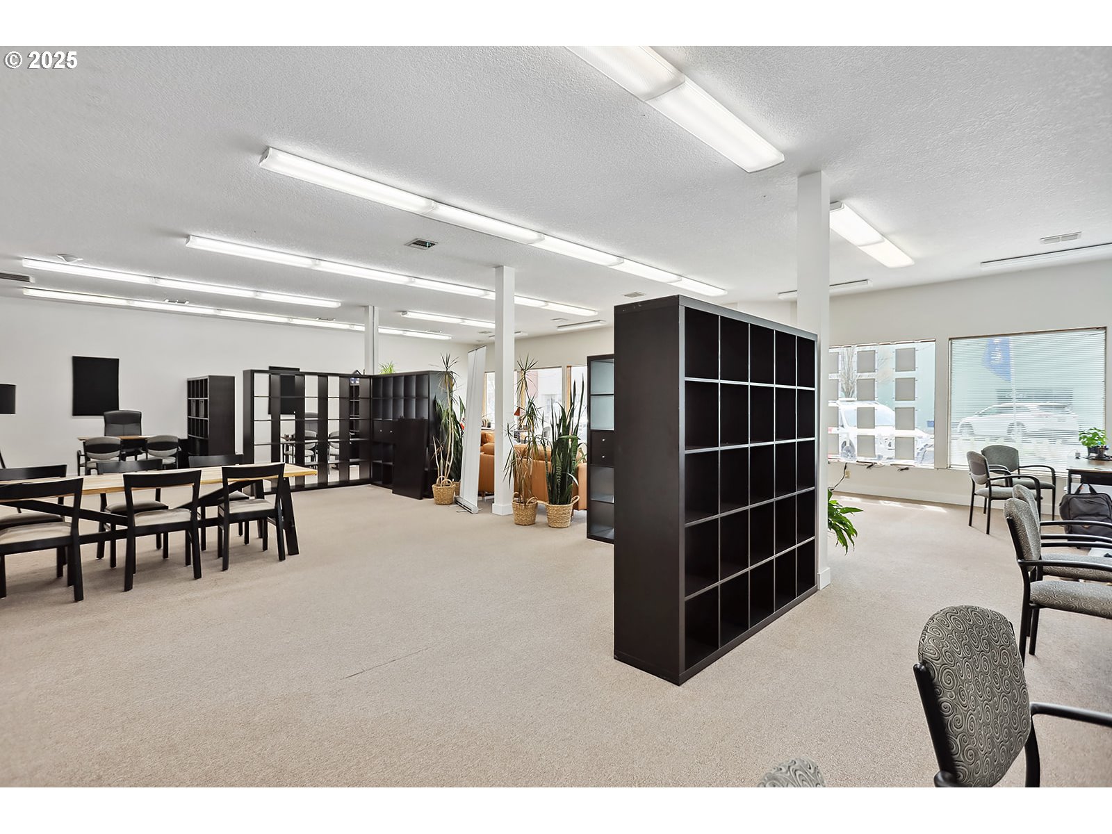 103 E MAIN ST