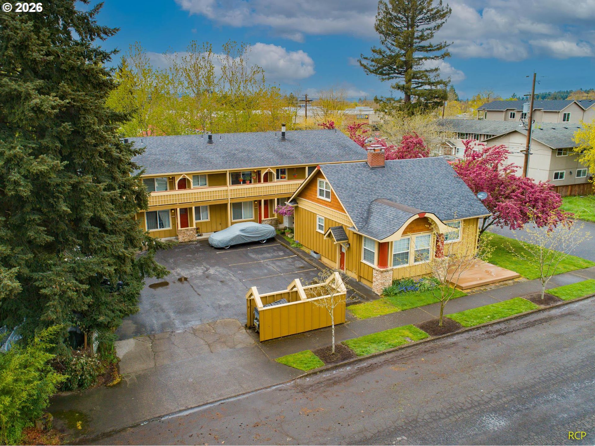 7011 N OSWEGO AVE