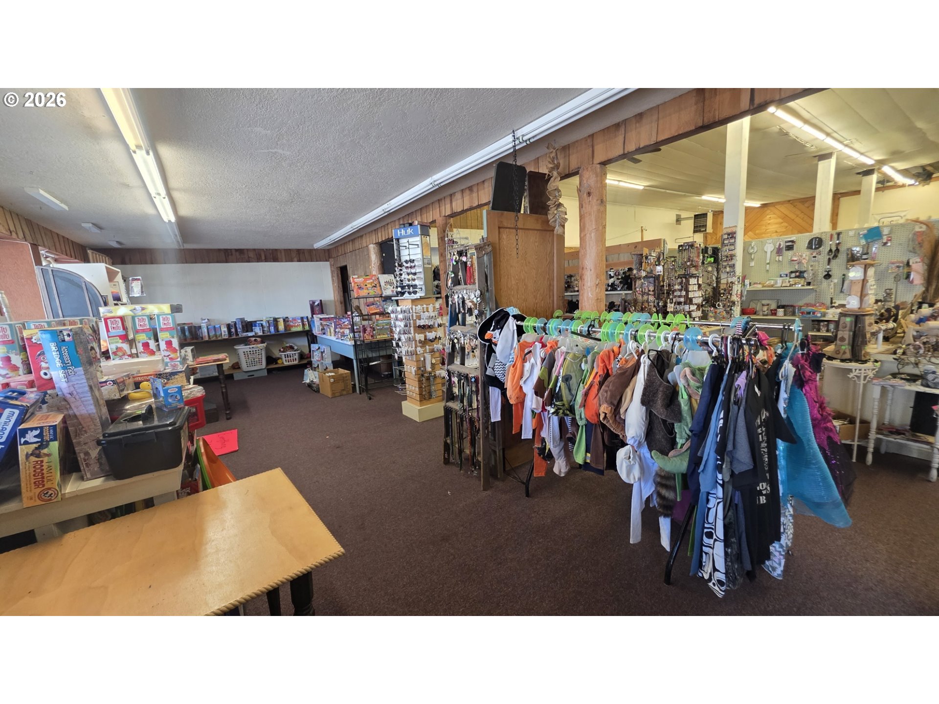 126 W MAIN ST