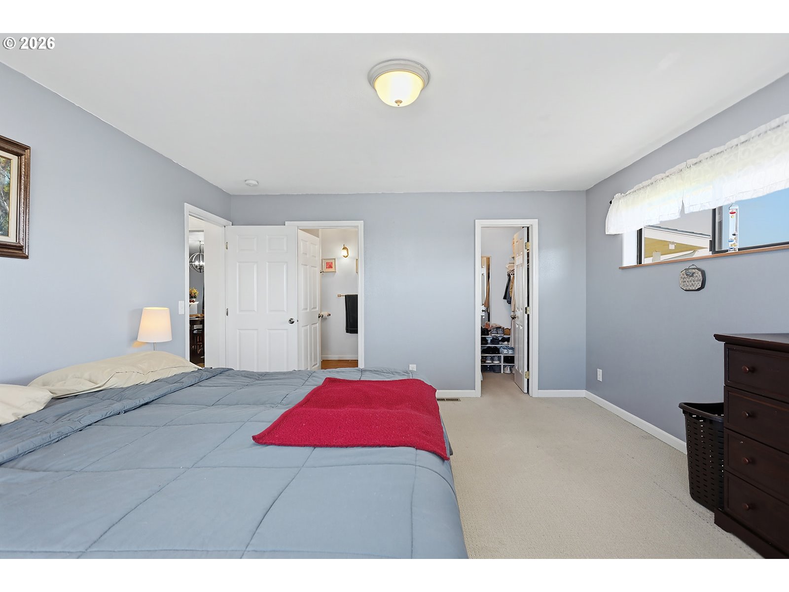 4 S BAILEY LOOP DR