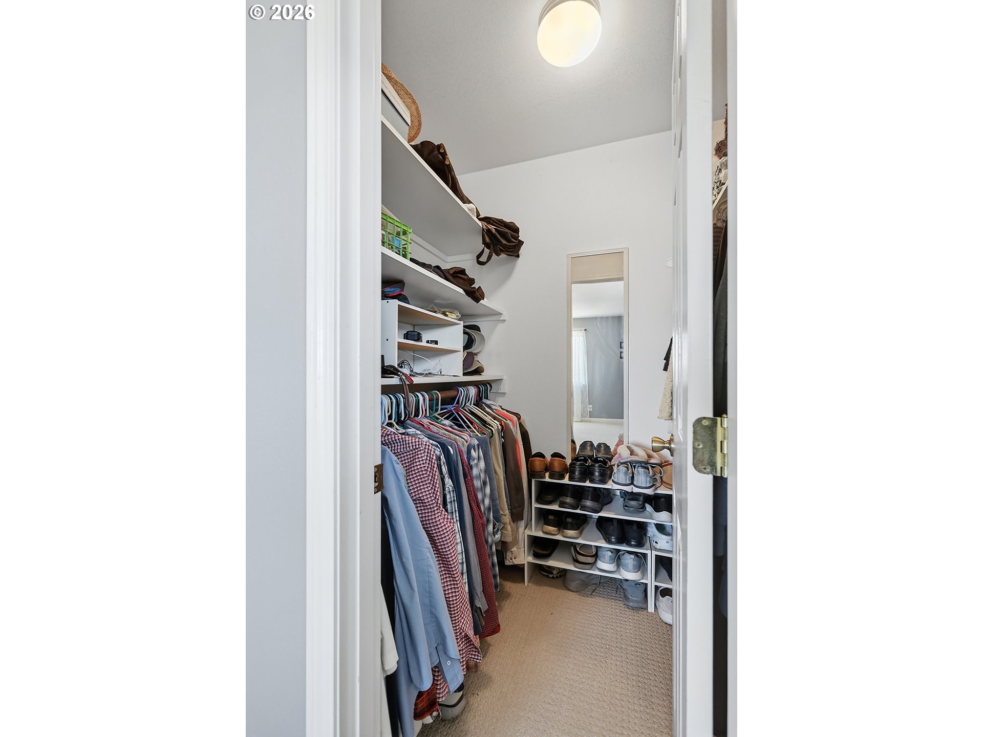 4 S BAILEY LOOP DR