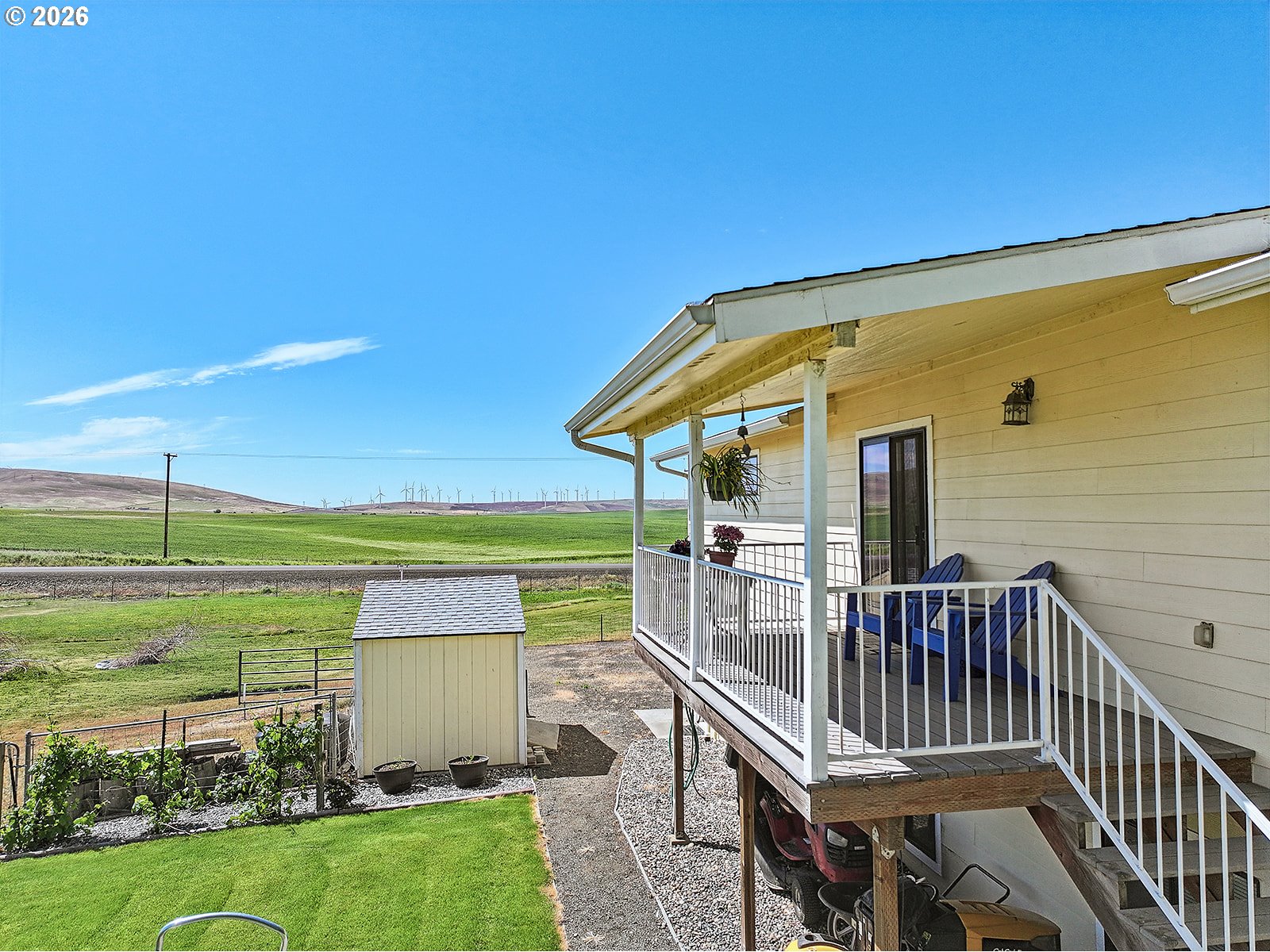 4 S BAILEY LOOP DR