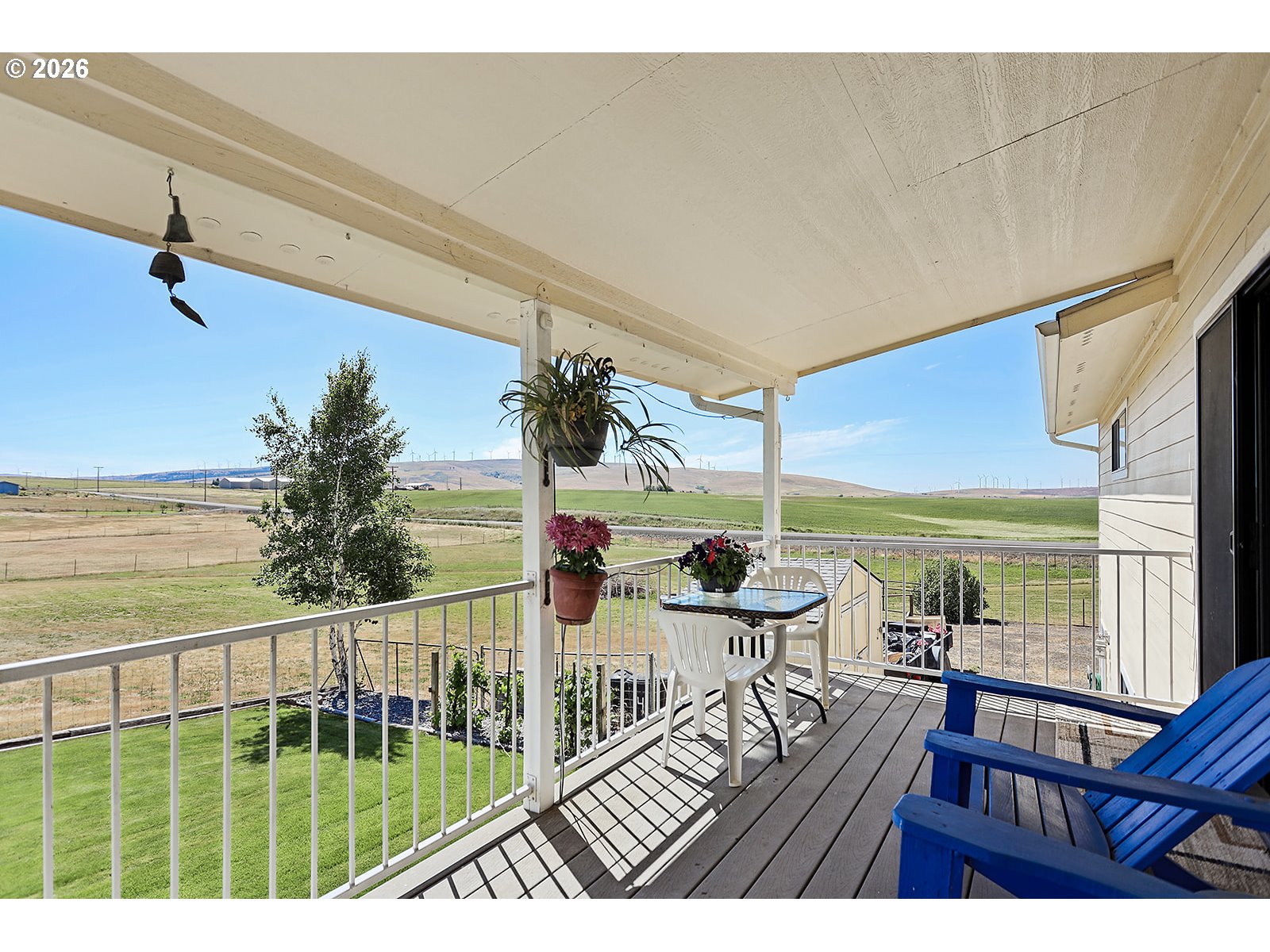 4 S BAILEY LOOP DR