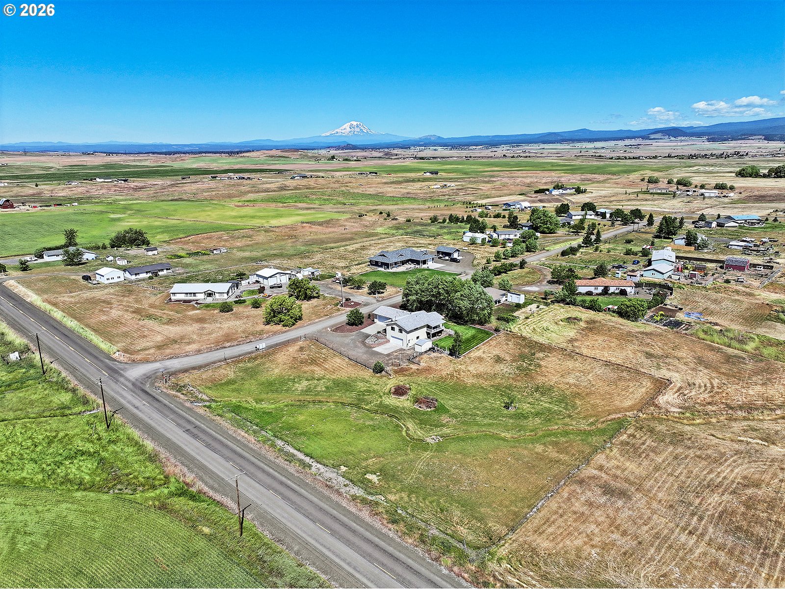 4 S BAILEY LOOP DR