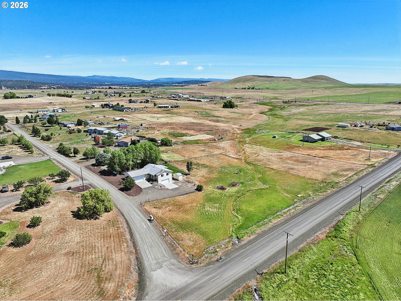 4 S BAILEY LOOP DR