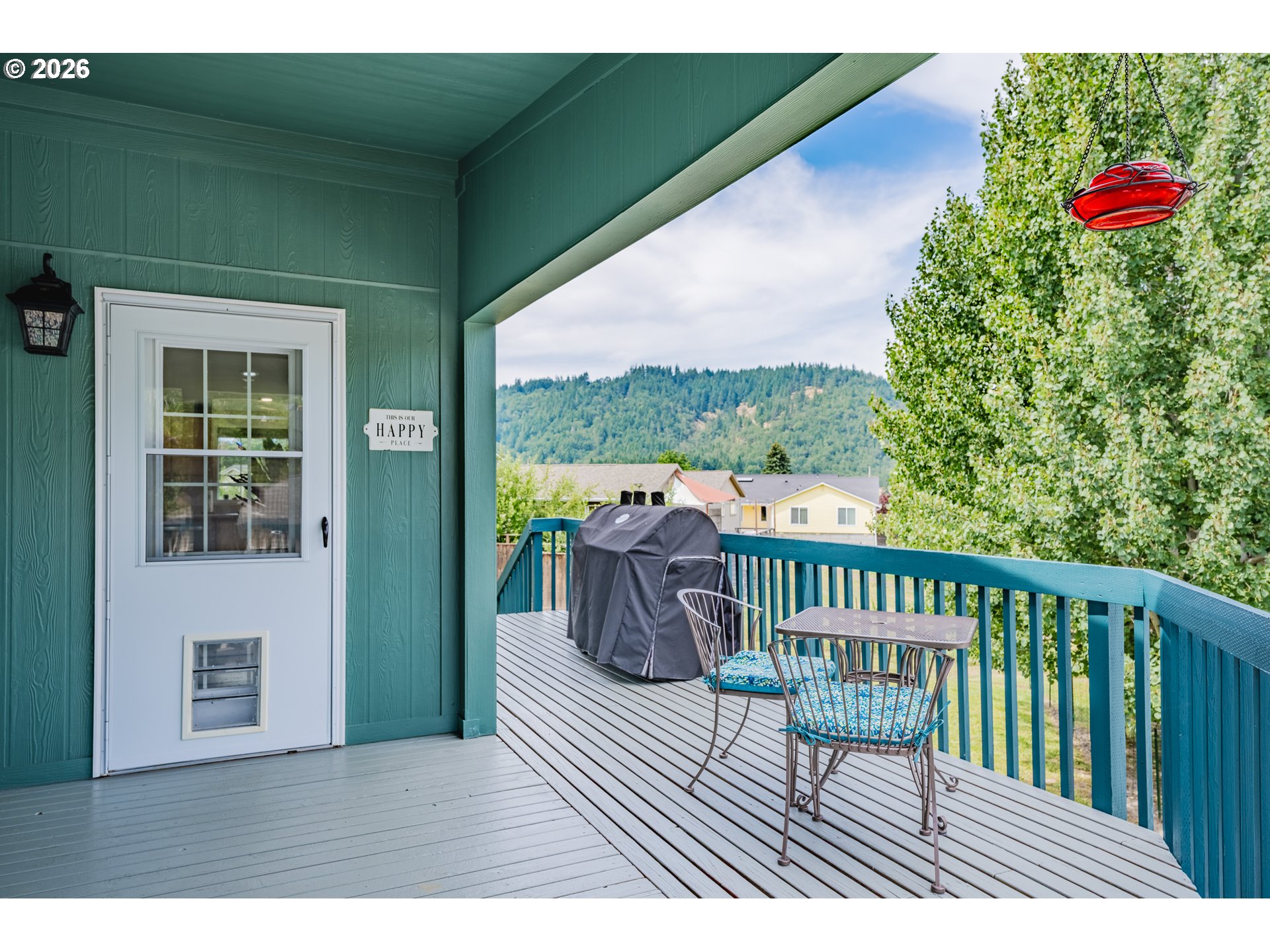 541 Cochran LN