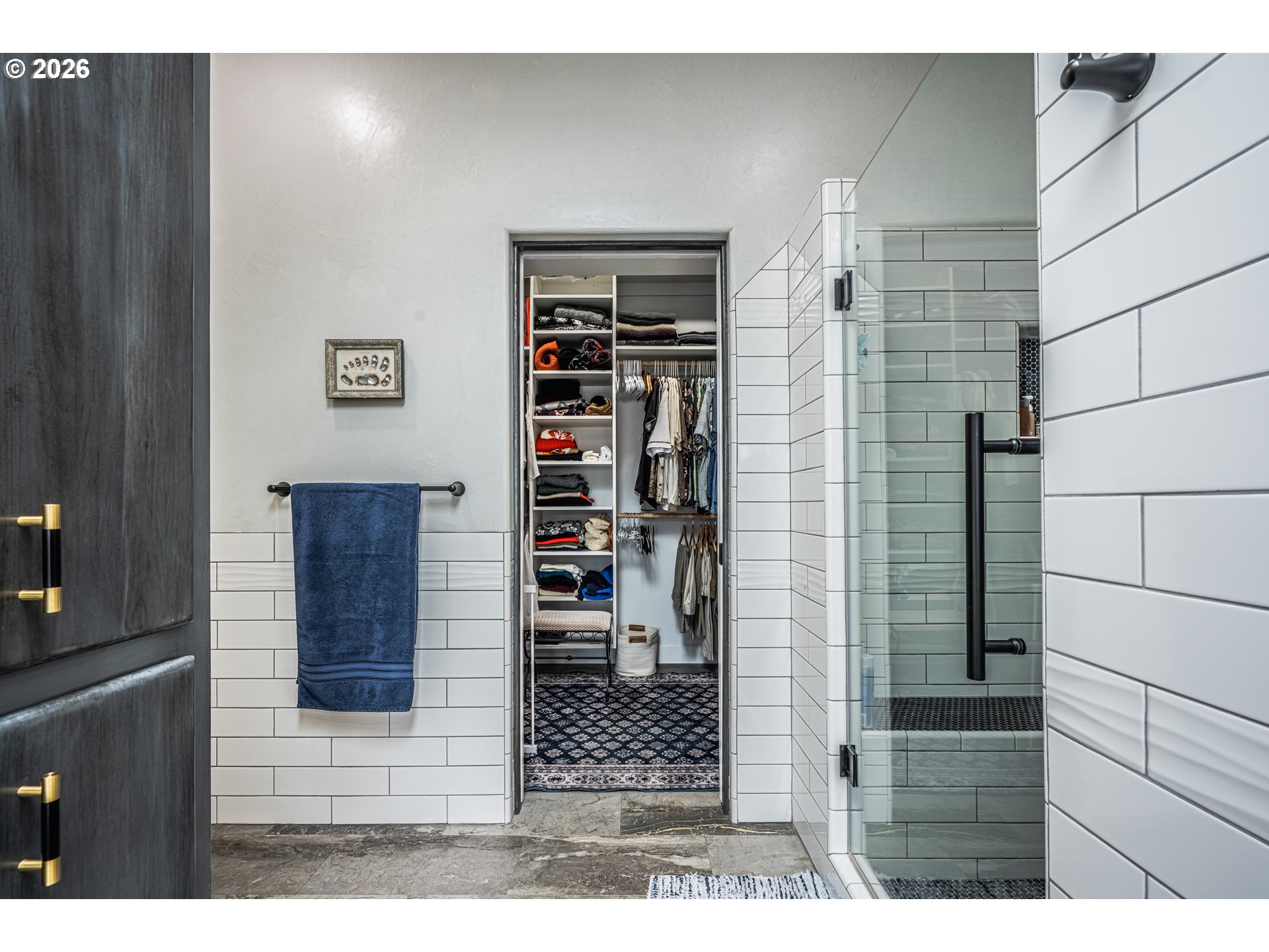541 Cochran LN