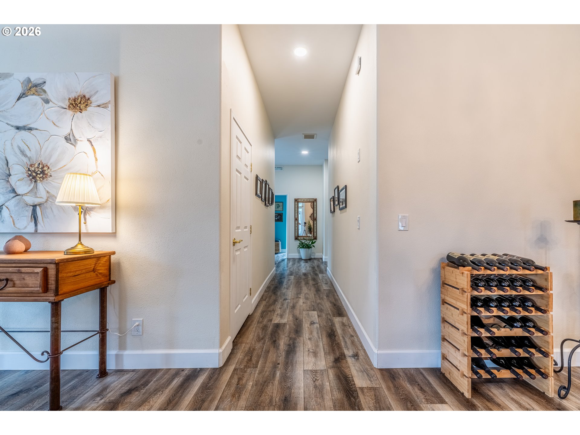 541 Cochran LN